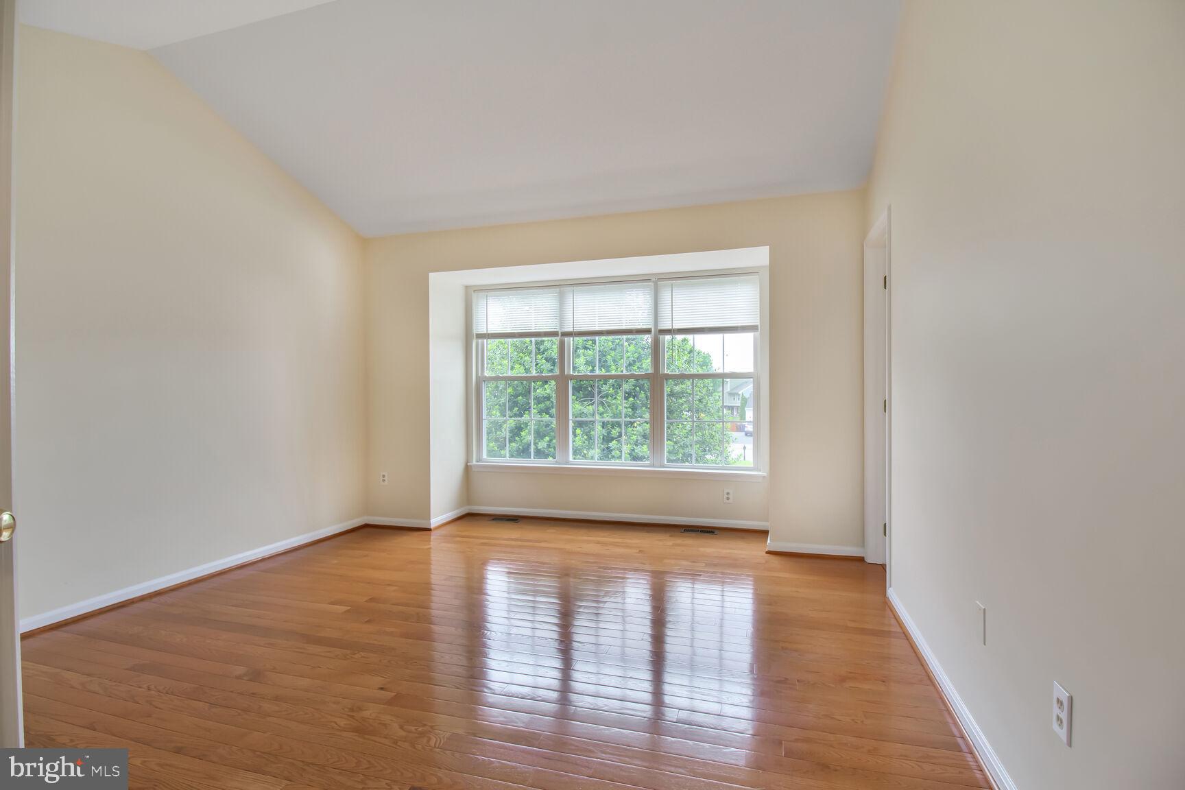 CARROLLTOWNE - Residential