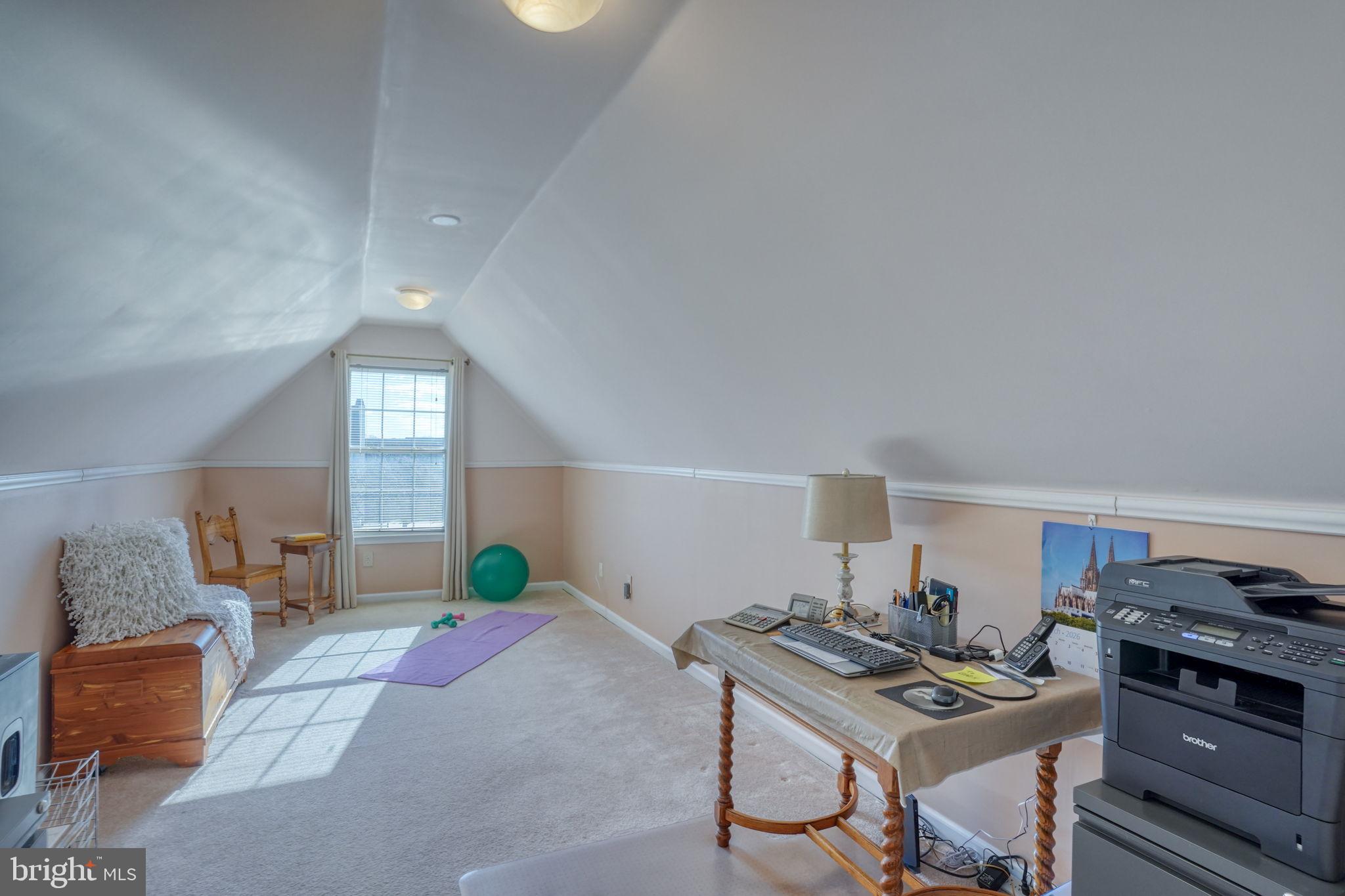 THOMAS COVE - Residential