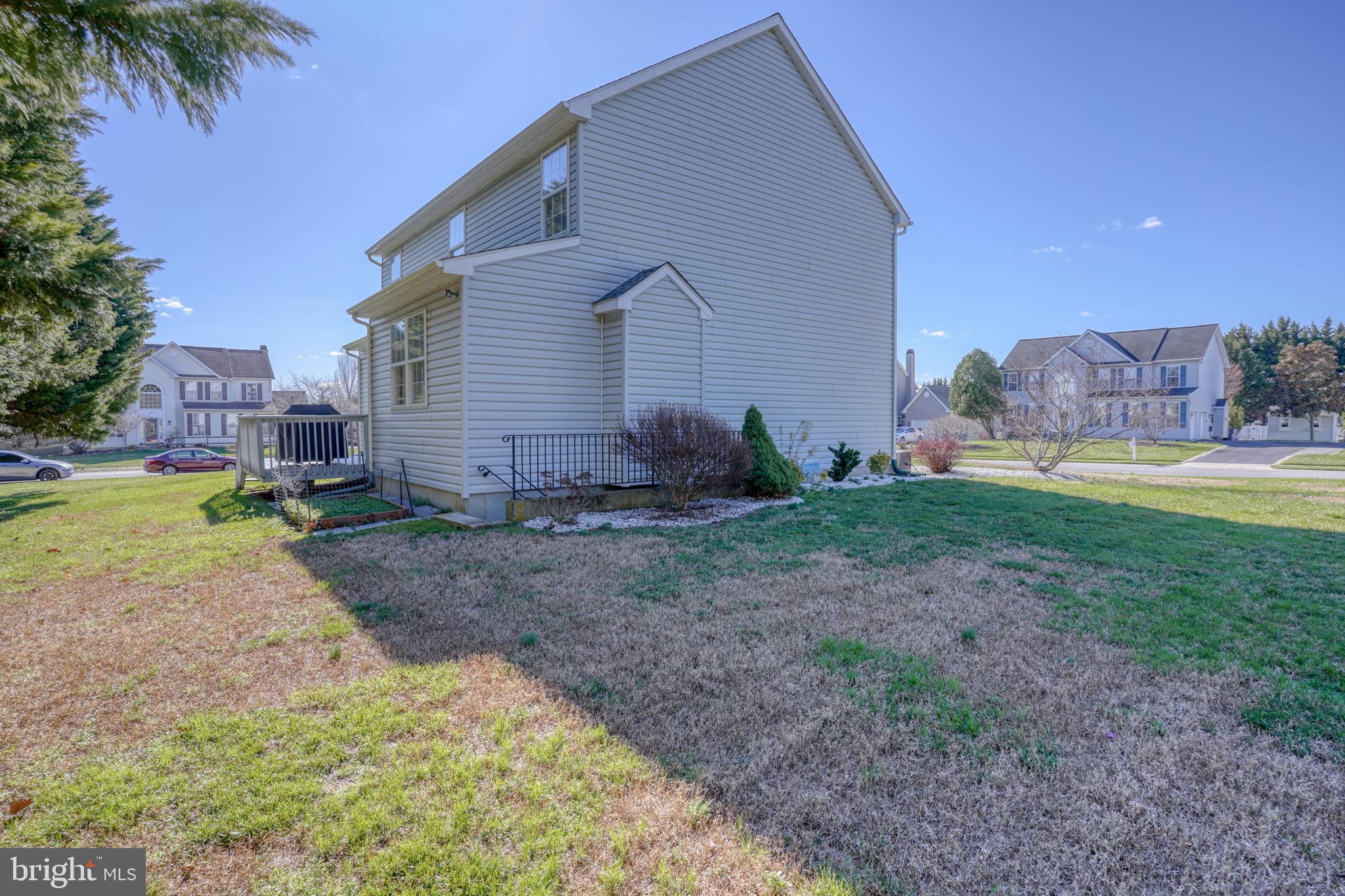 THOMAS COVE - Residential