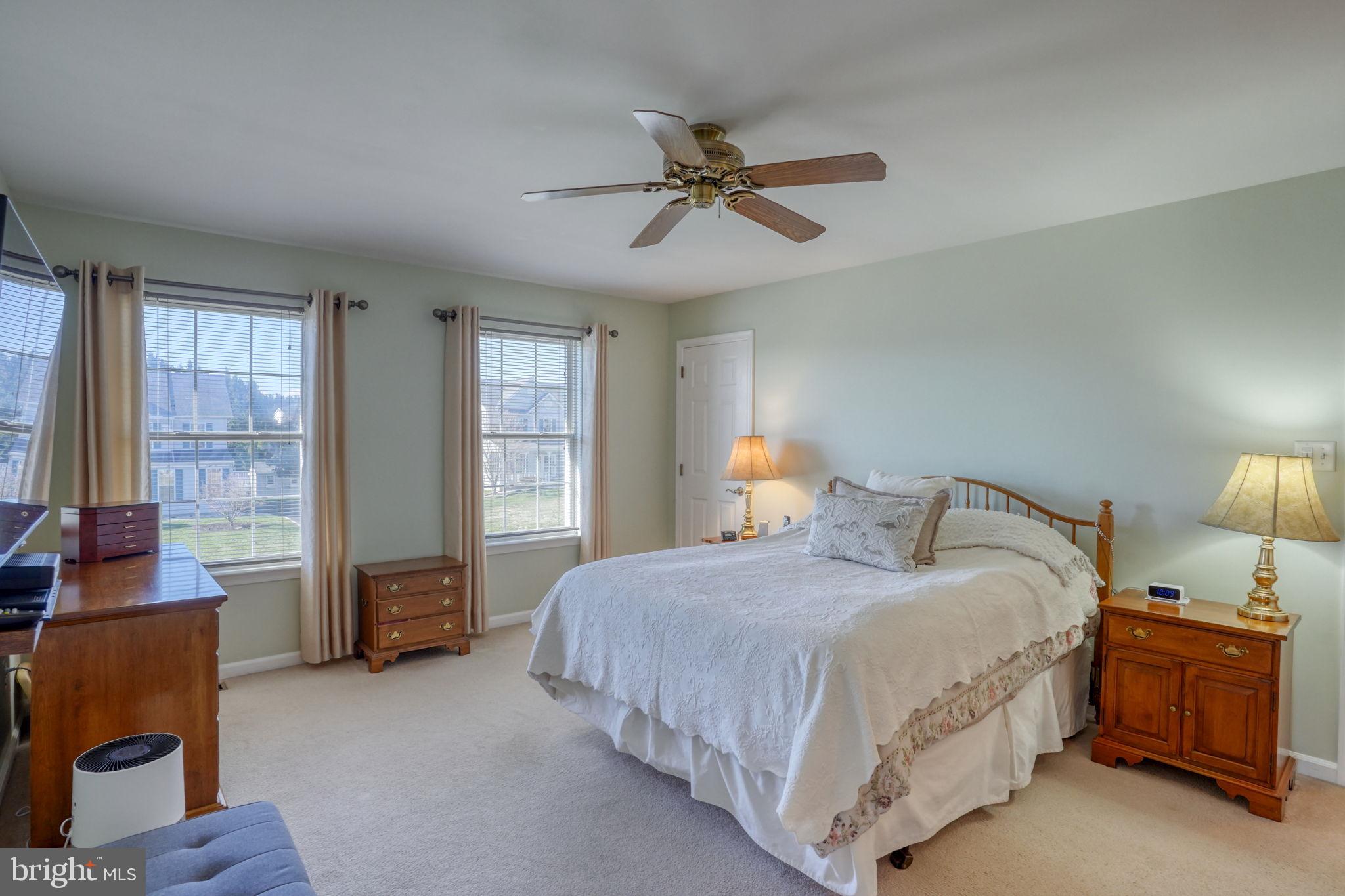 THOMAS COVE - Residential