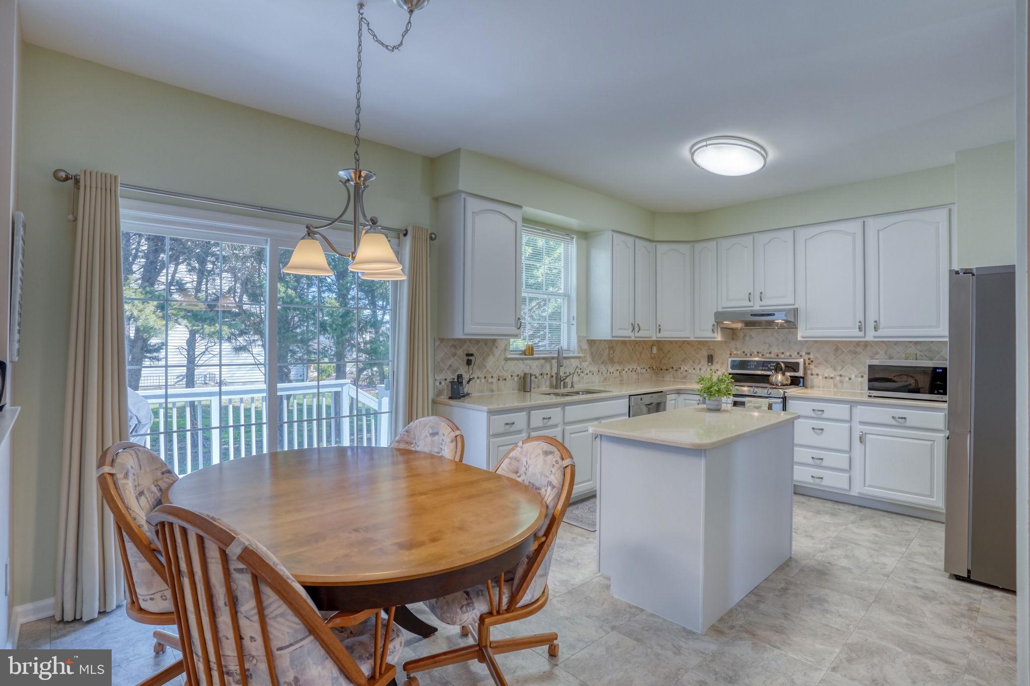 THOMAS COVE - Residential