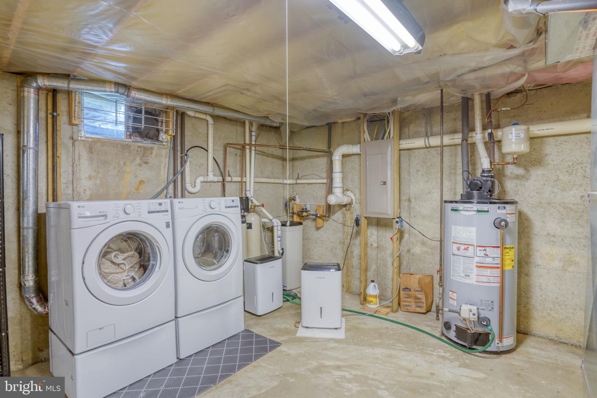 THOMAS COVE - Residential