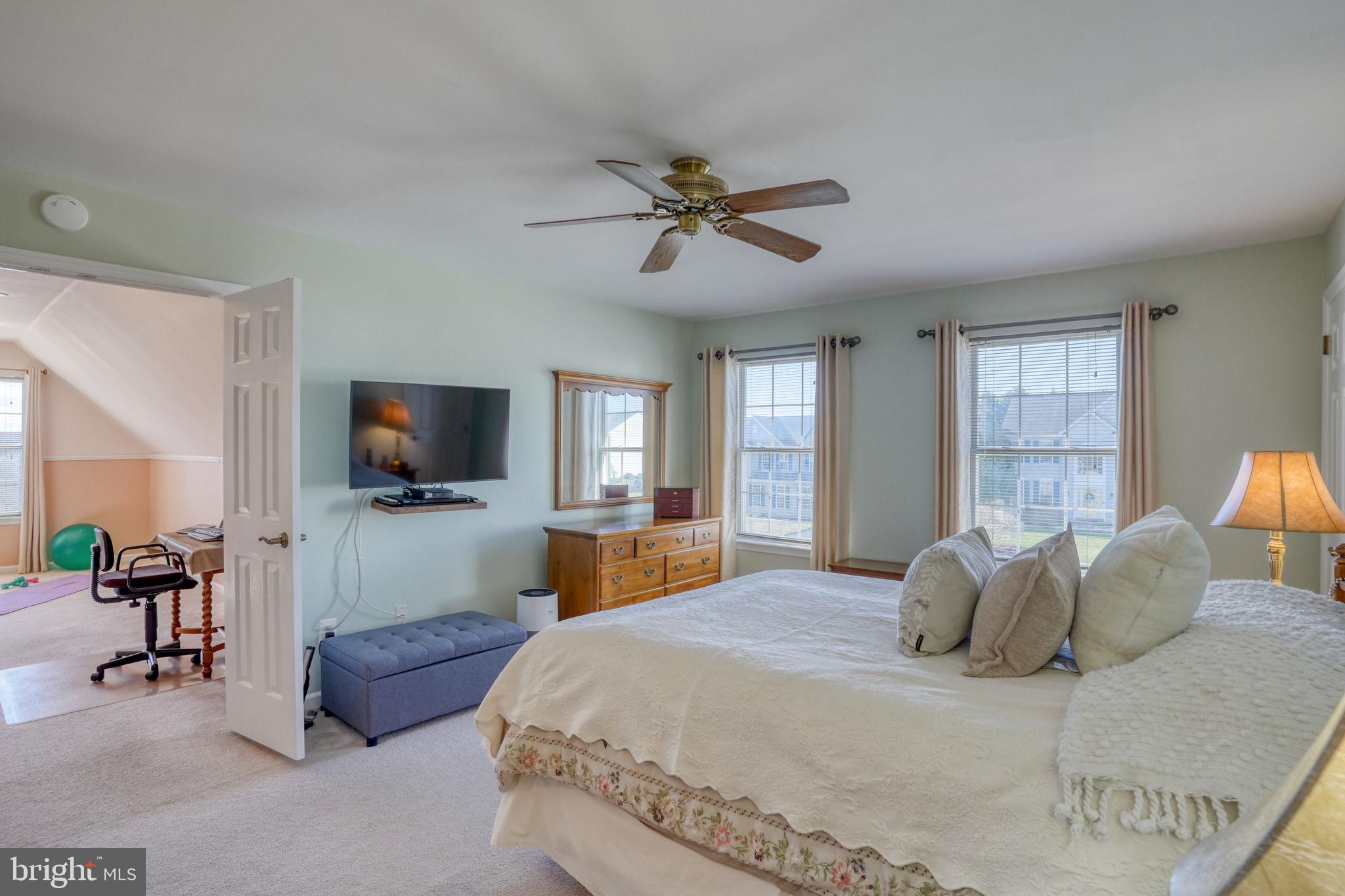 THOMAS COVE - Residential