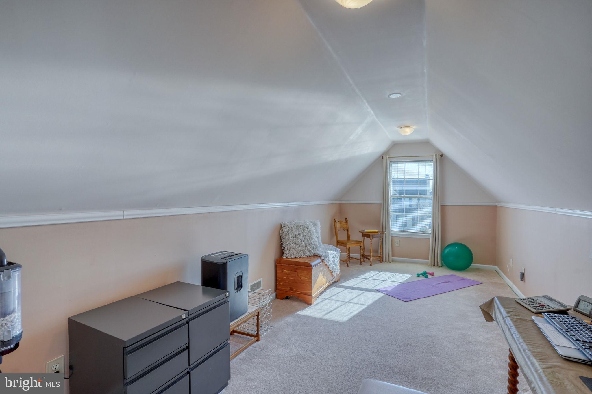 THOMAS COVE - Residential