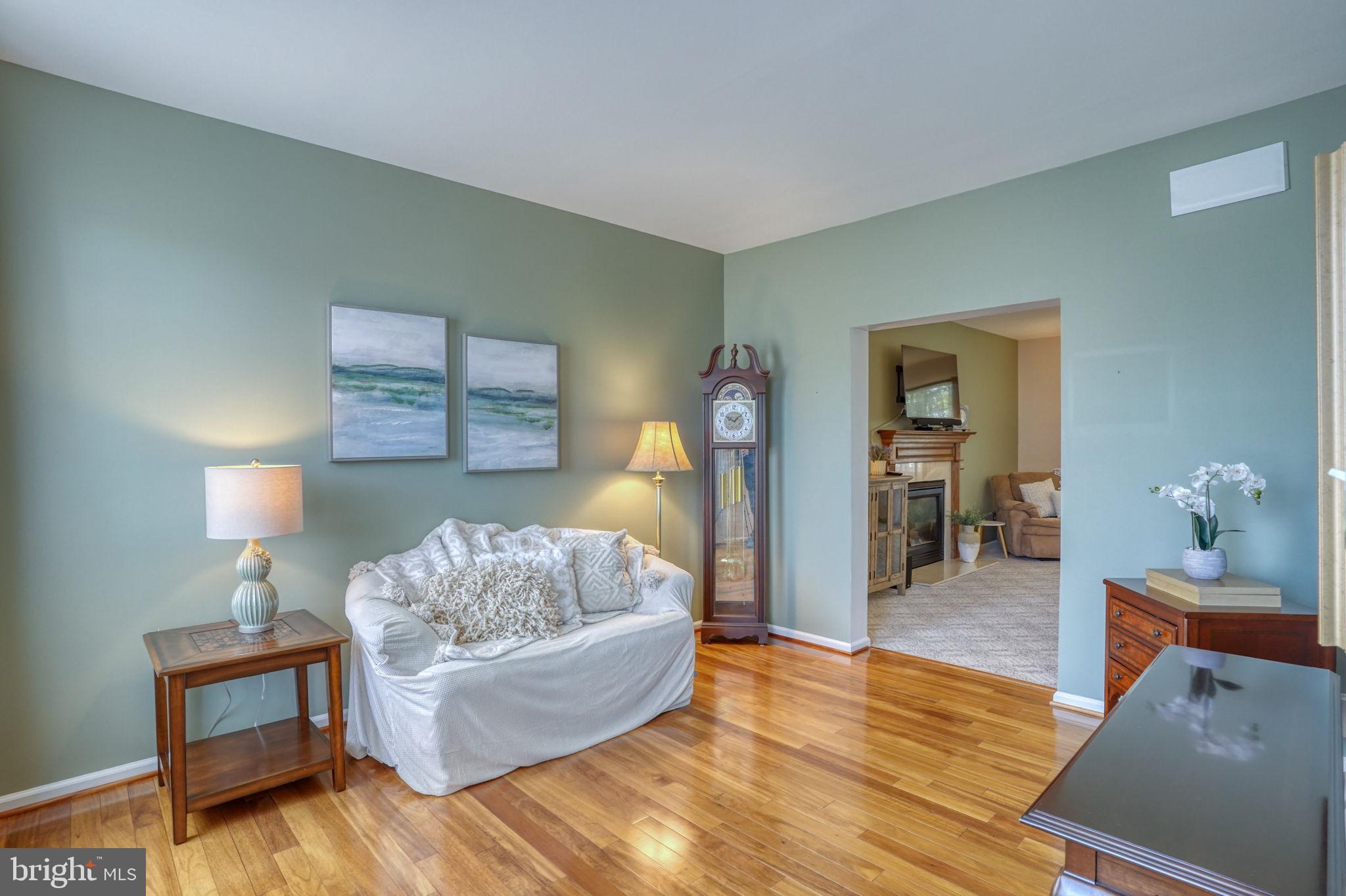 THOMAS COVE - Residential