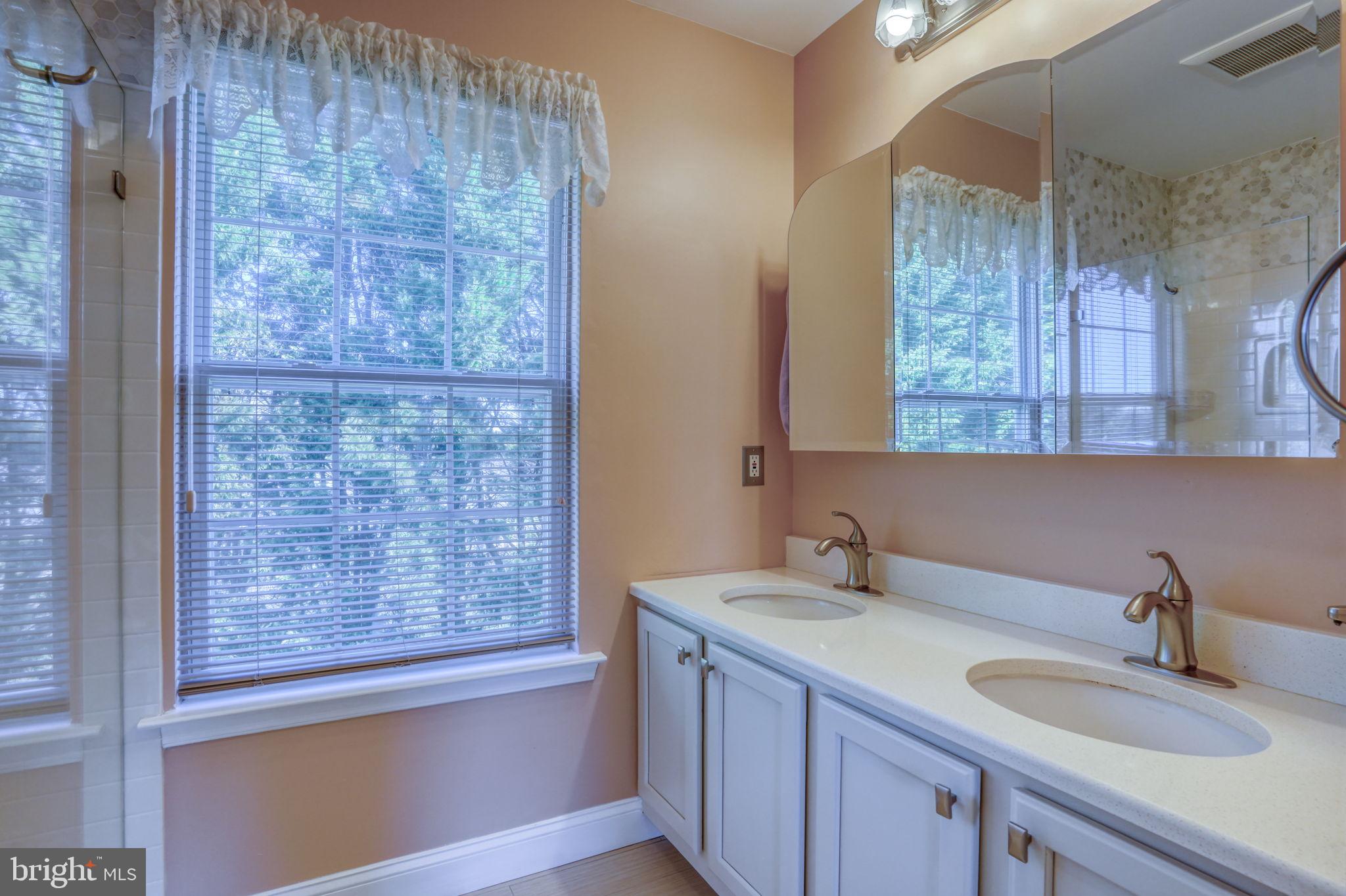 THOMAS COVE - Residential