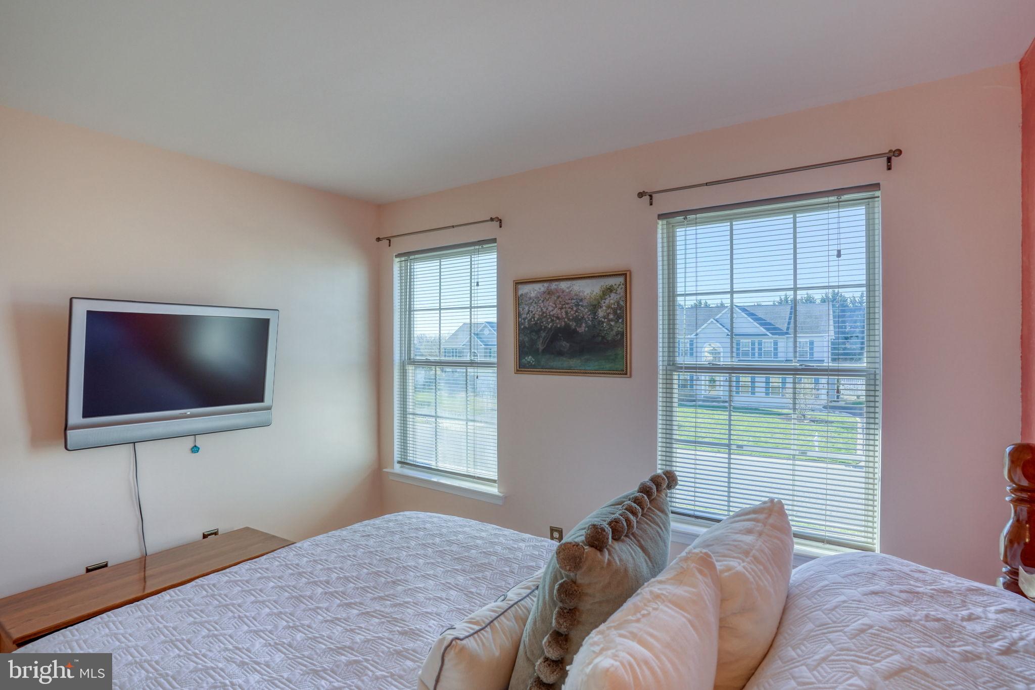 THOMAS COVE - Residential