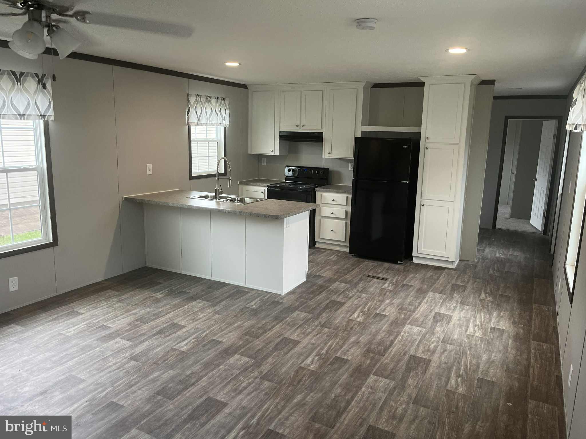 89 SAINT CLAIRS VILLAGE