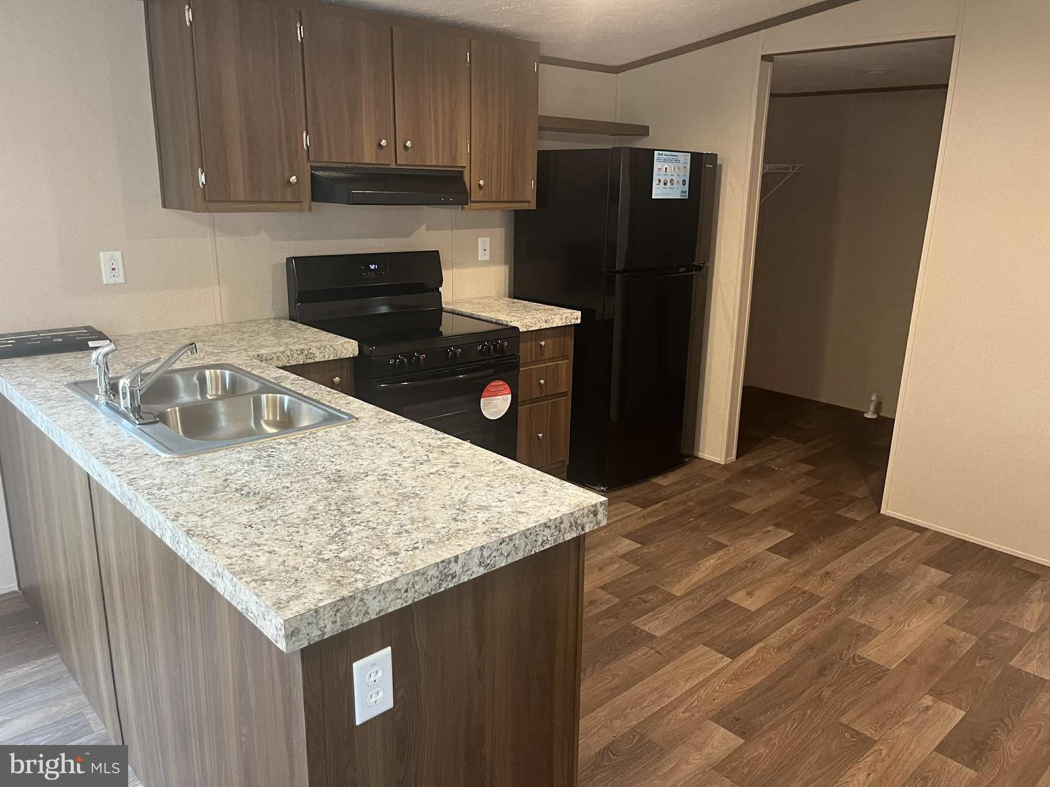 89 SAINT CLAIRS VILLAGE