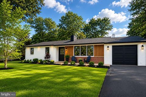 Homes For Sale - 800 Falcon Lane<br/> WEST CHESTER, PA 19382
