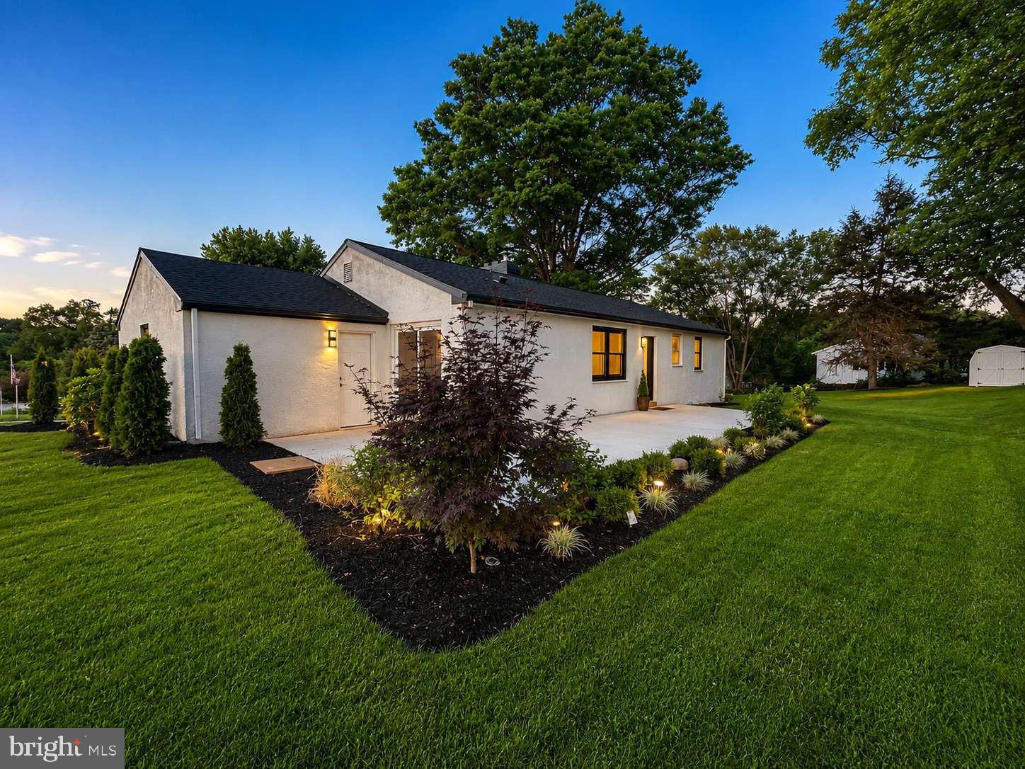 800 FALCON LANE