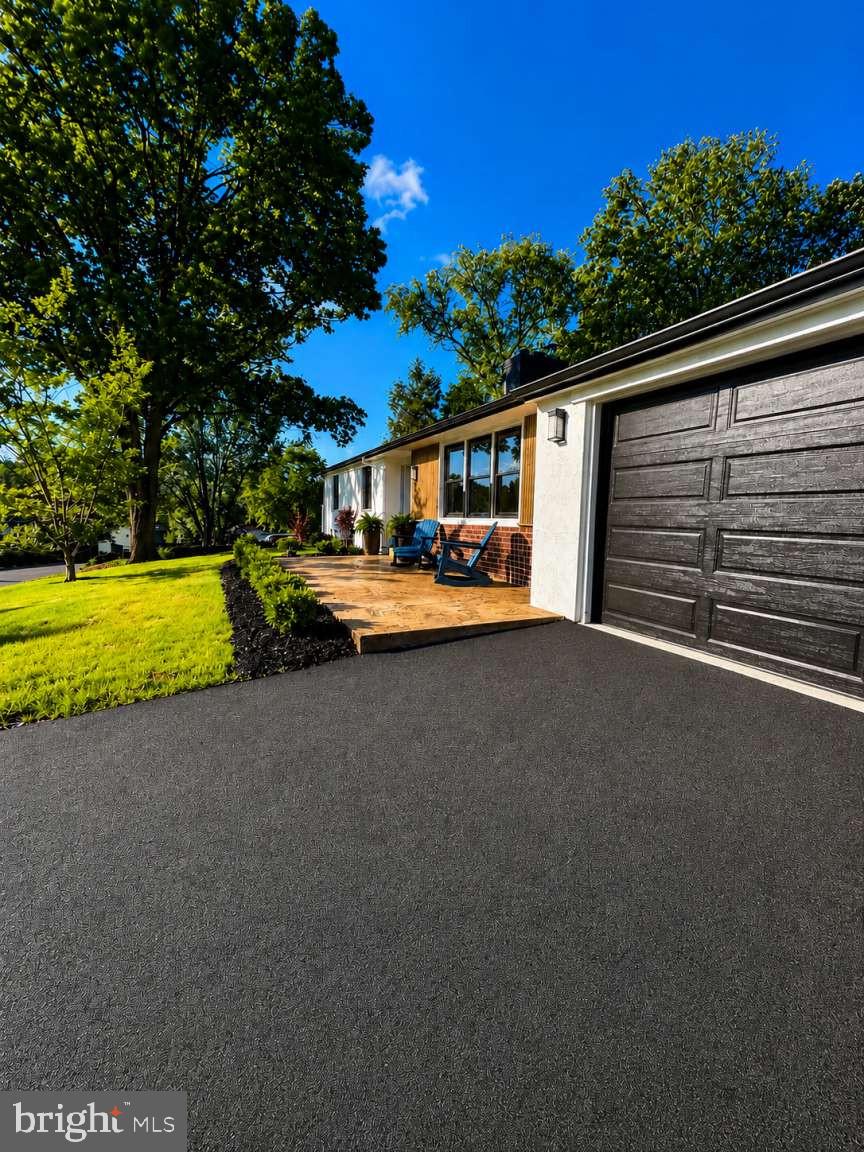 800 FALCON LANE