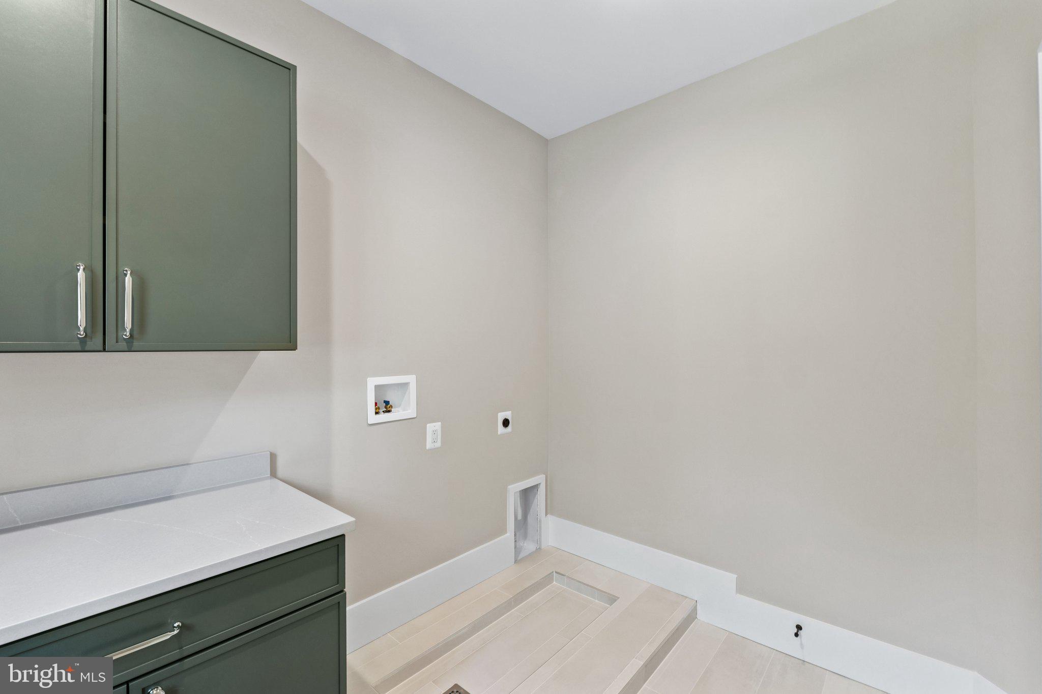 CHARRED OAK ESTATES - Residential