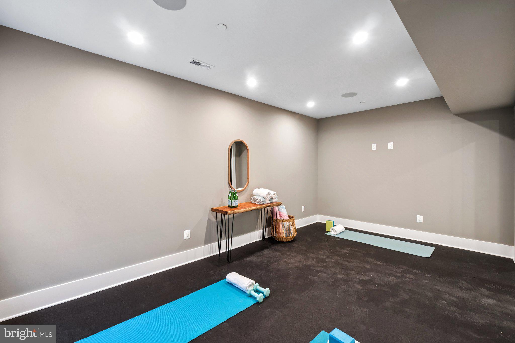 CHARRED OAK ESTATES - Residential