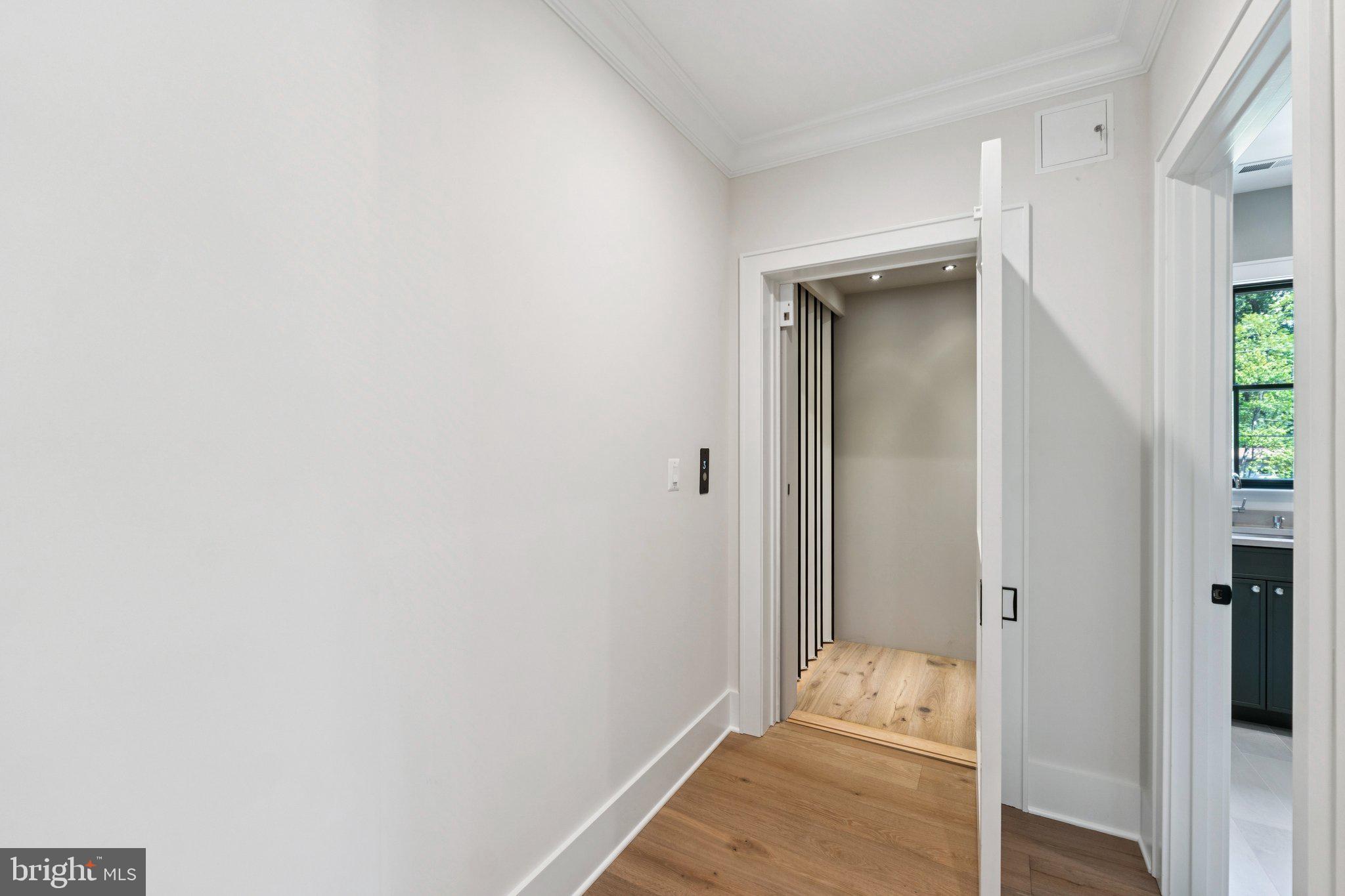 CHARRED OAK ESTATES - Residential