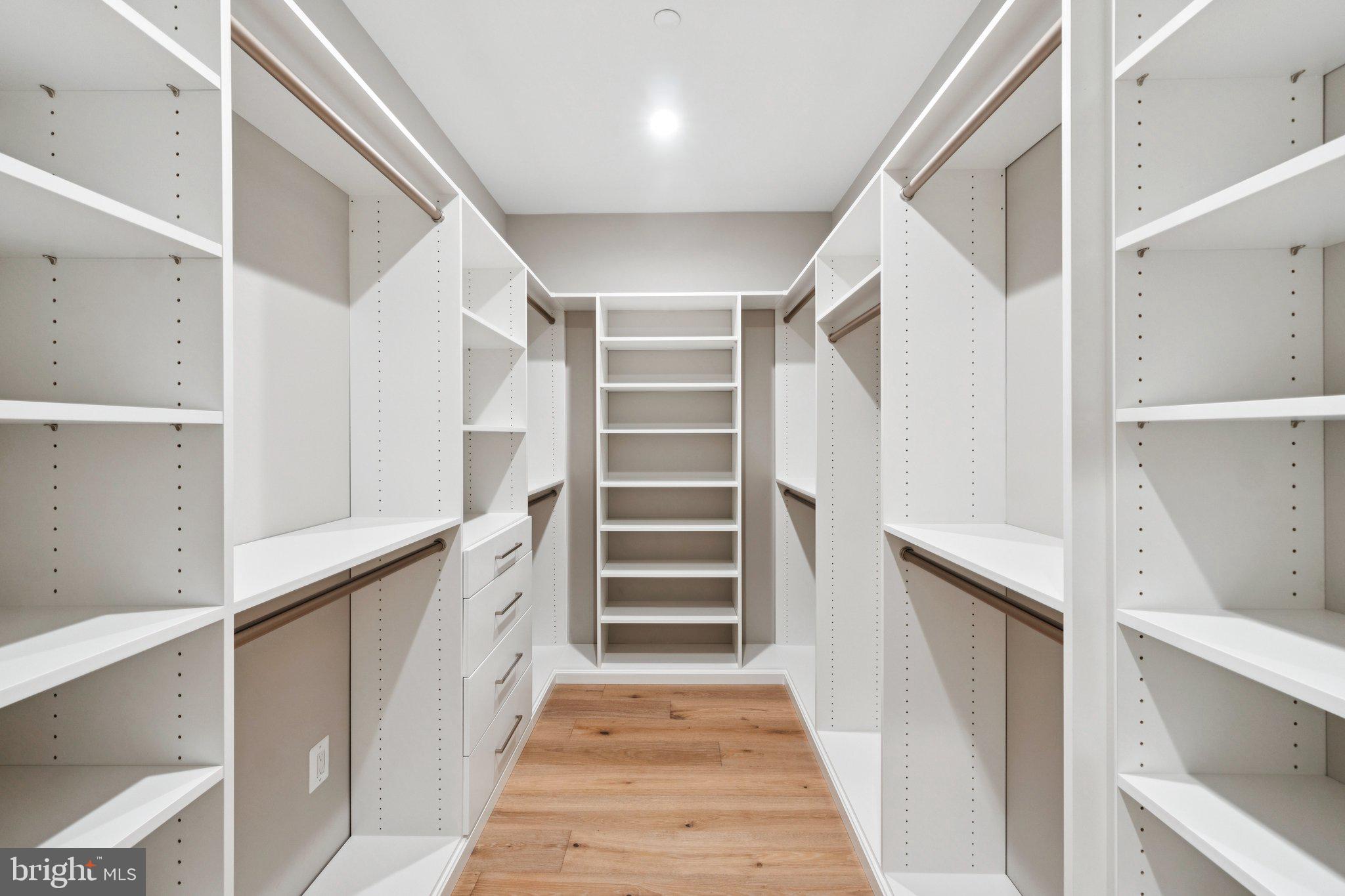 CHARRED OAK ESTATES - Residential