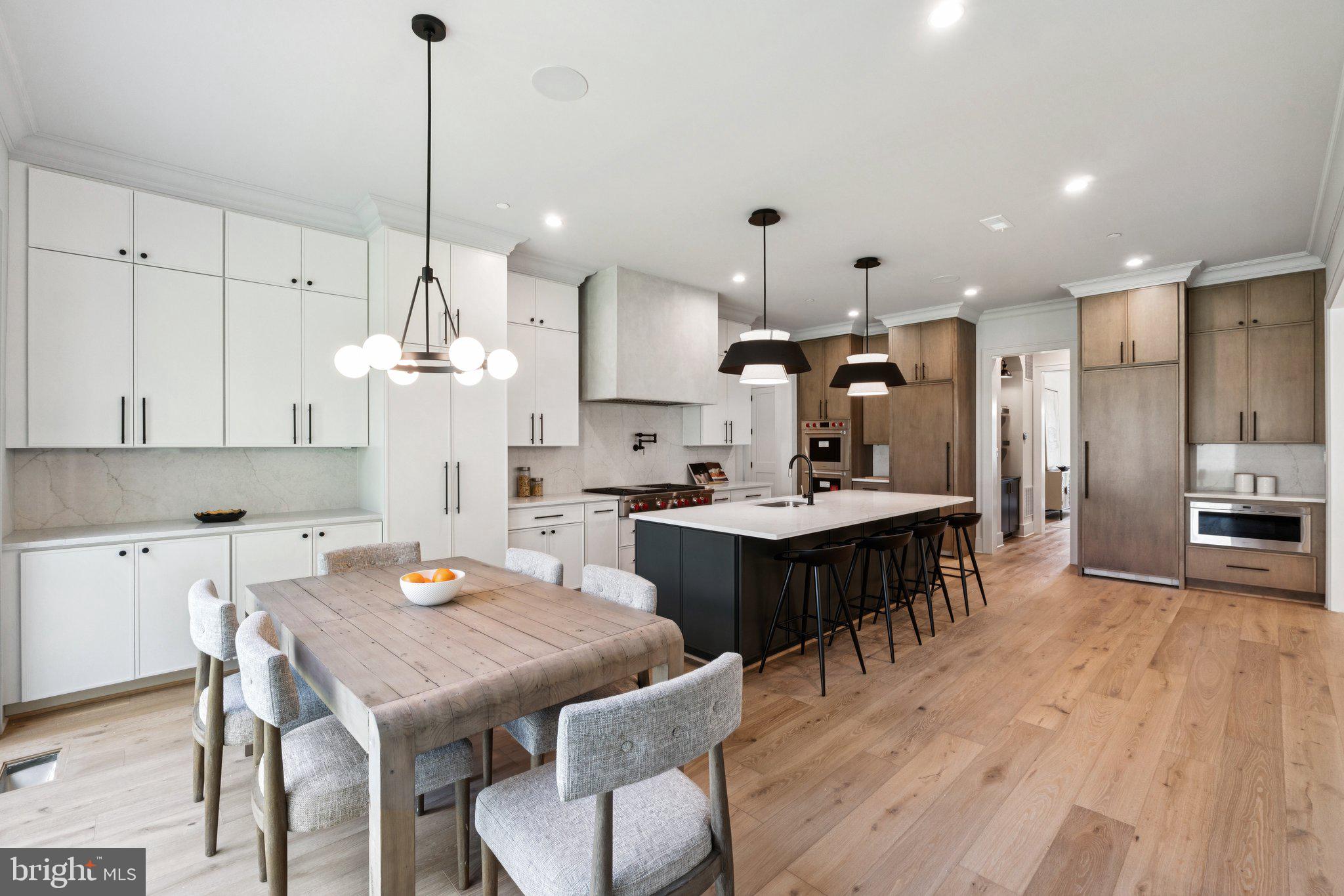 9024 HONEYBEE LANE