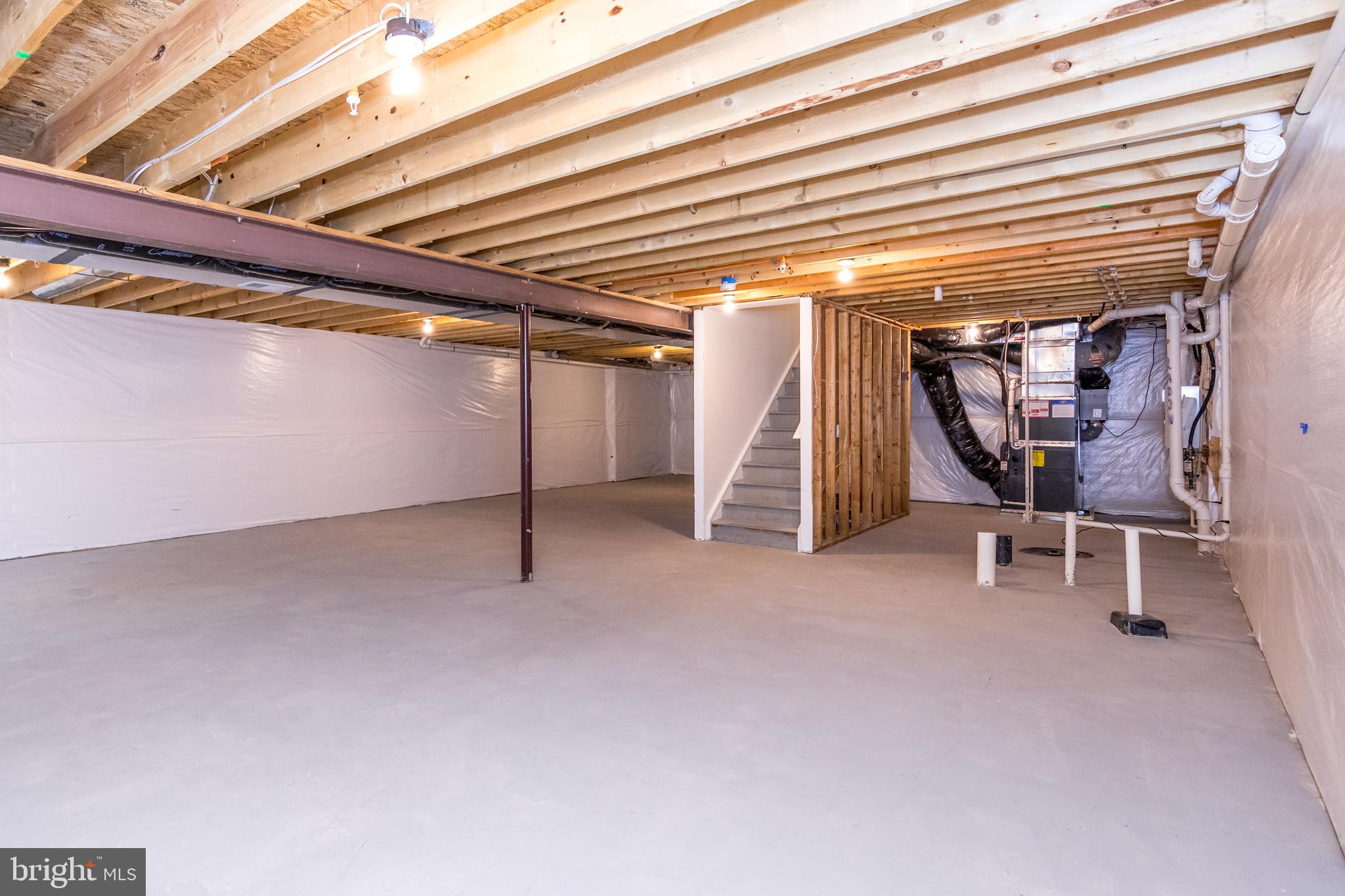 JAMES RUN CARRIAGE HOMES - Residential