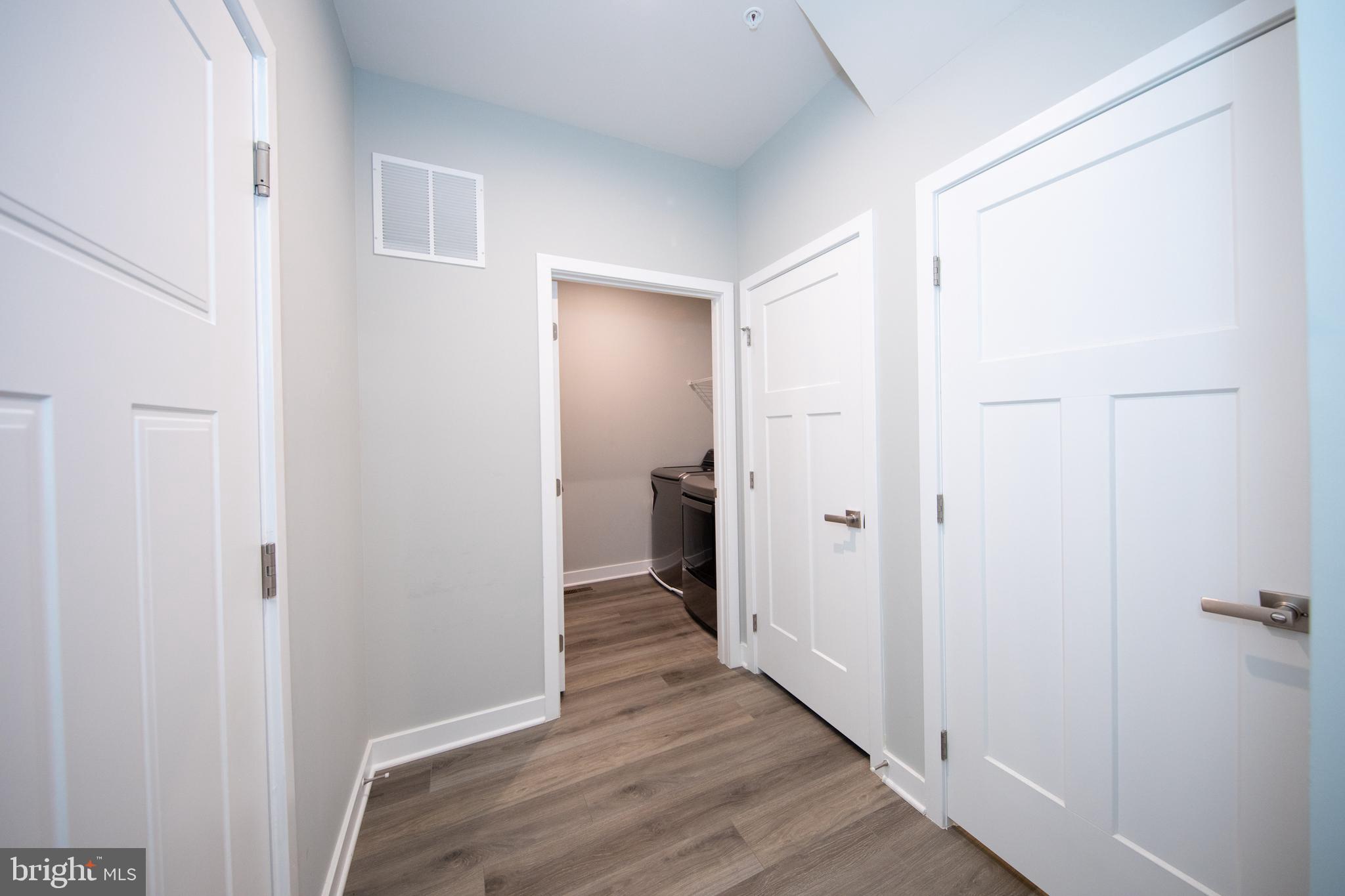 JAMES RUN CARRIAGE HOMES - Residential