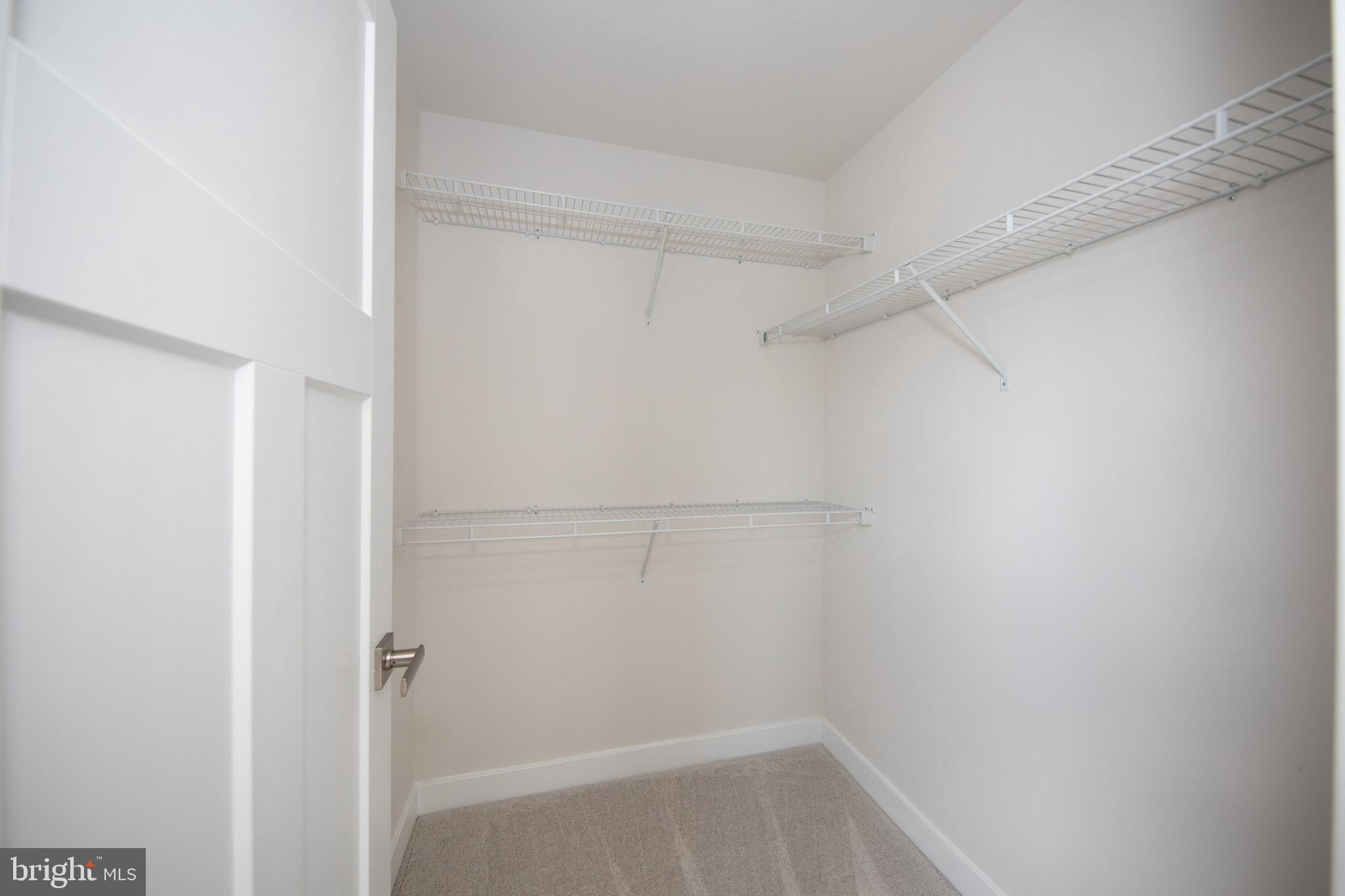 JAMES RUN CARRIAGE HOMES - Residential