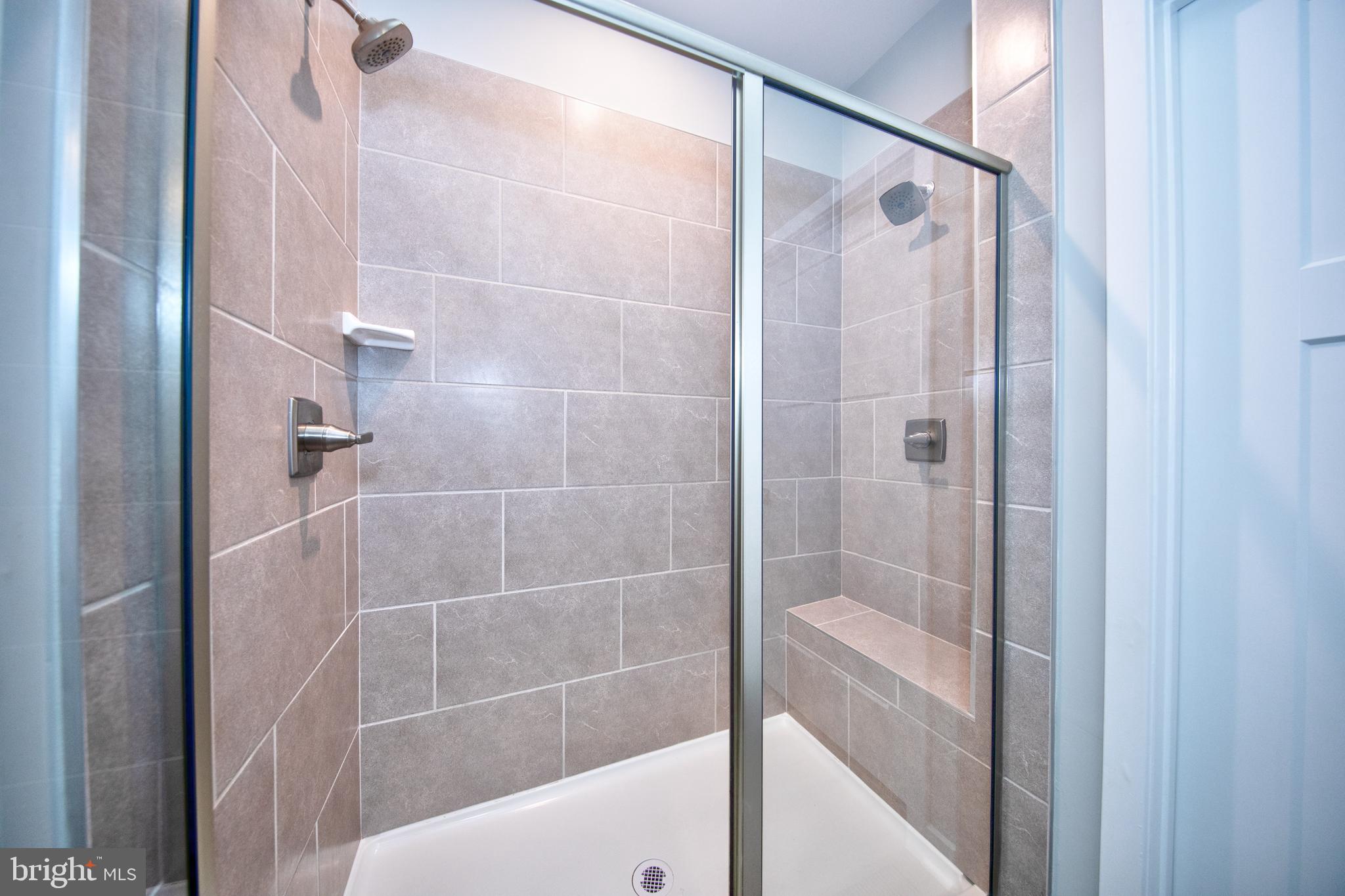 JAMES RUN CARRIAGE HOMES - Residential