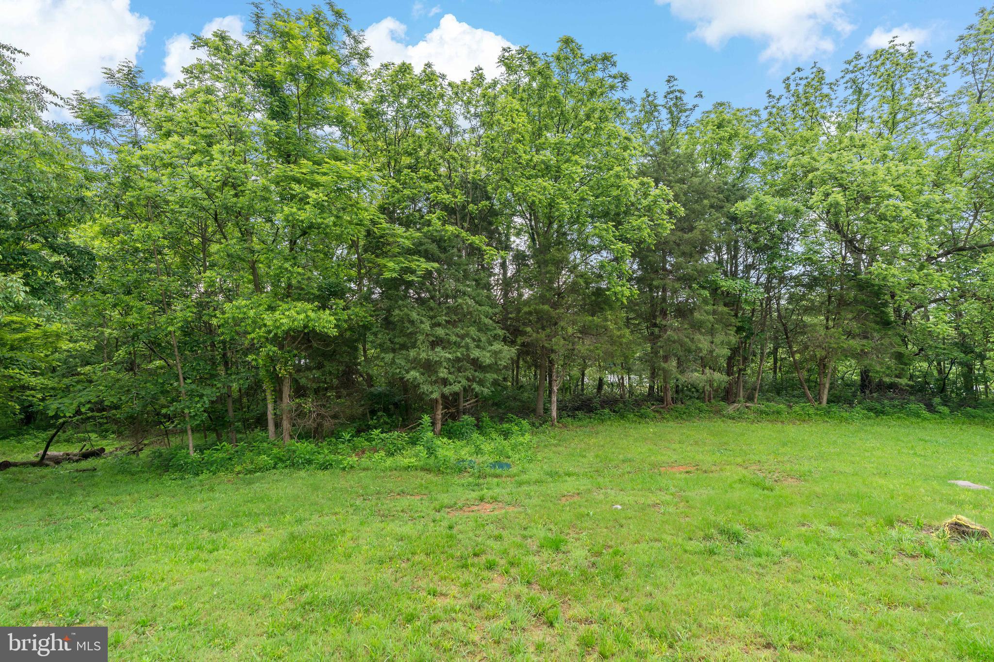 LA TANDERE DU REYNARD ESTATES - Residential