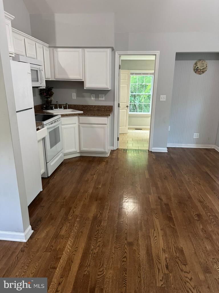 LA TANDERE DU REYNARD ESTATES - Residential