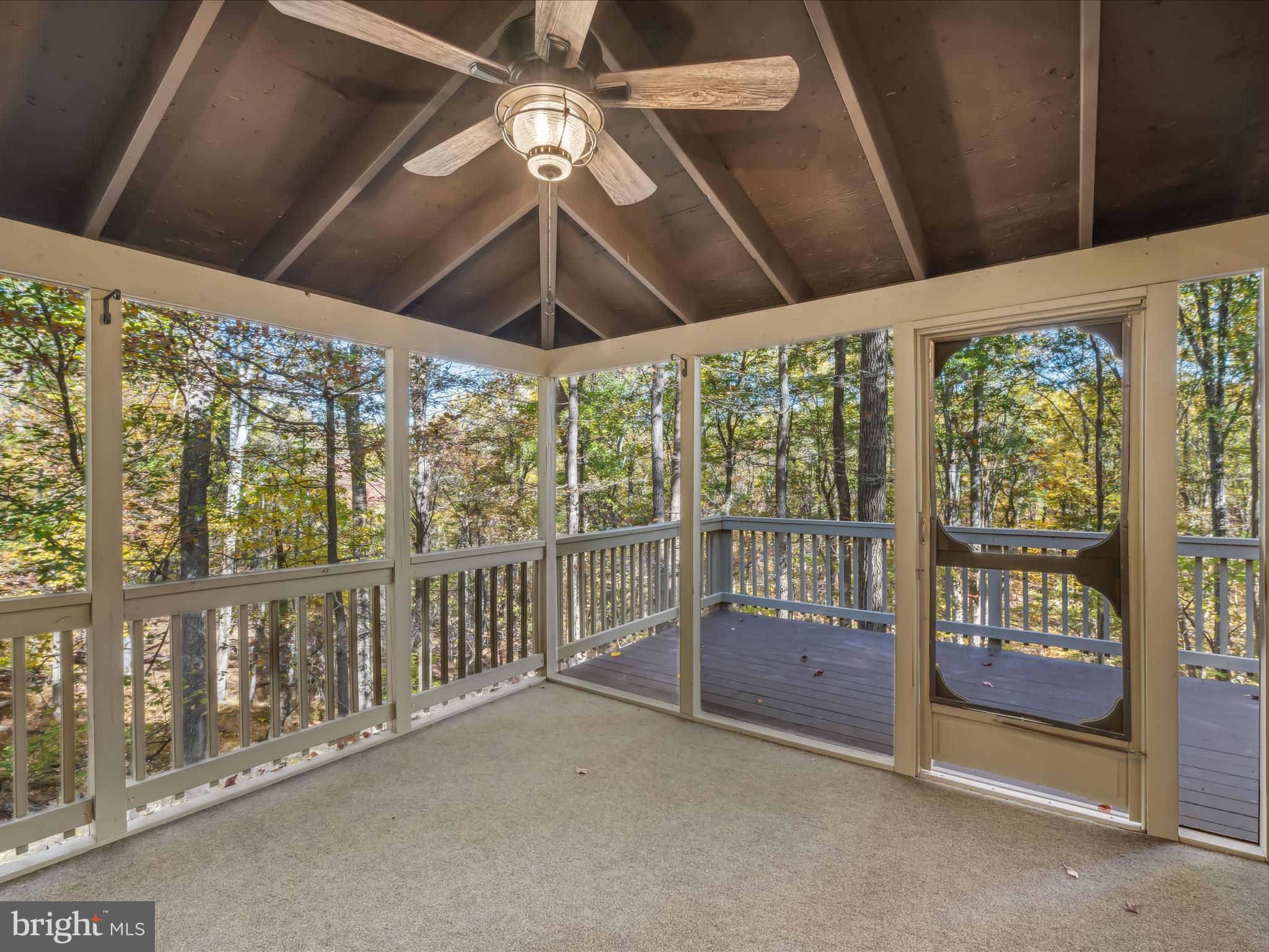 THE WOODS - Residential