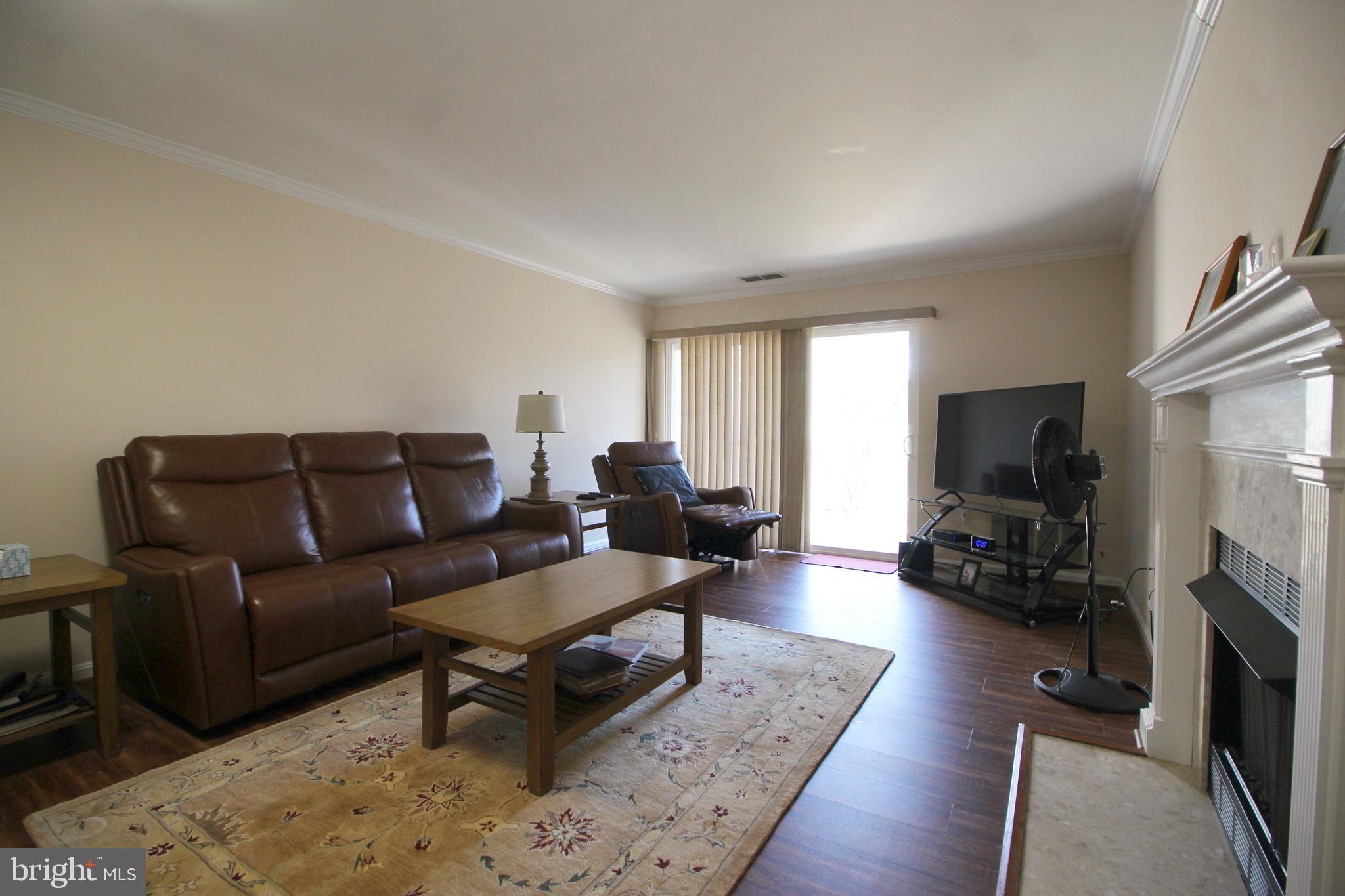 ASHBURN VILLAGE - Residential Lease