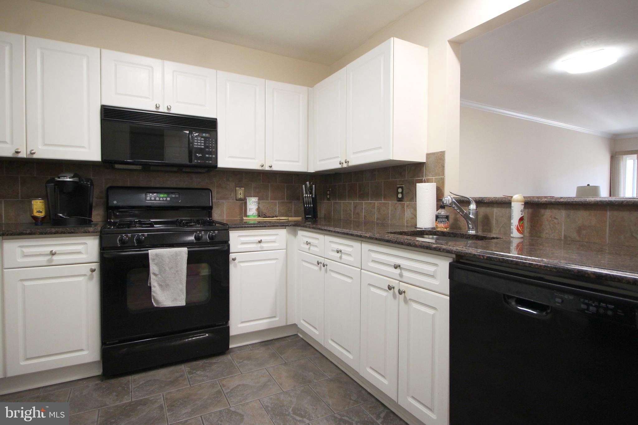 ASHBURN VILLAGE - Residential Lease