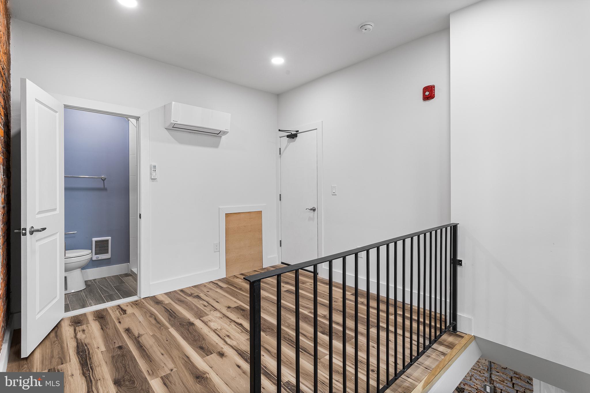 1224 CHANCELLOR STREET 00 1F