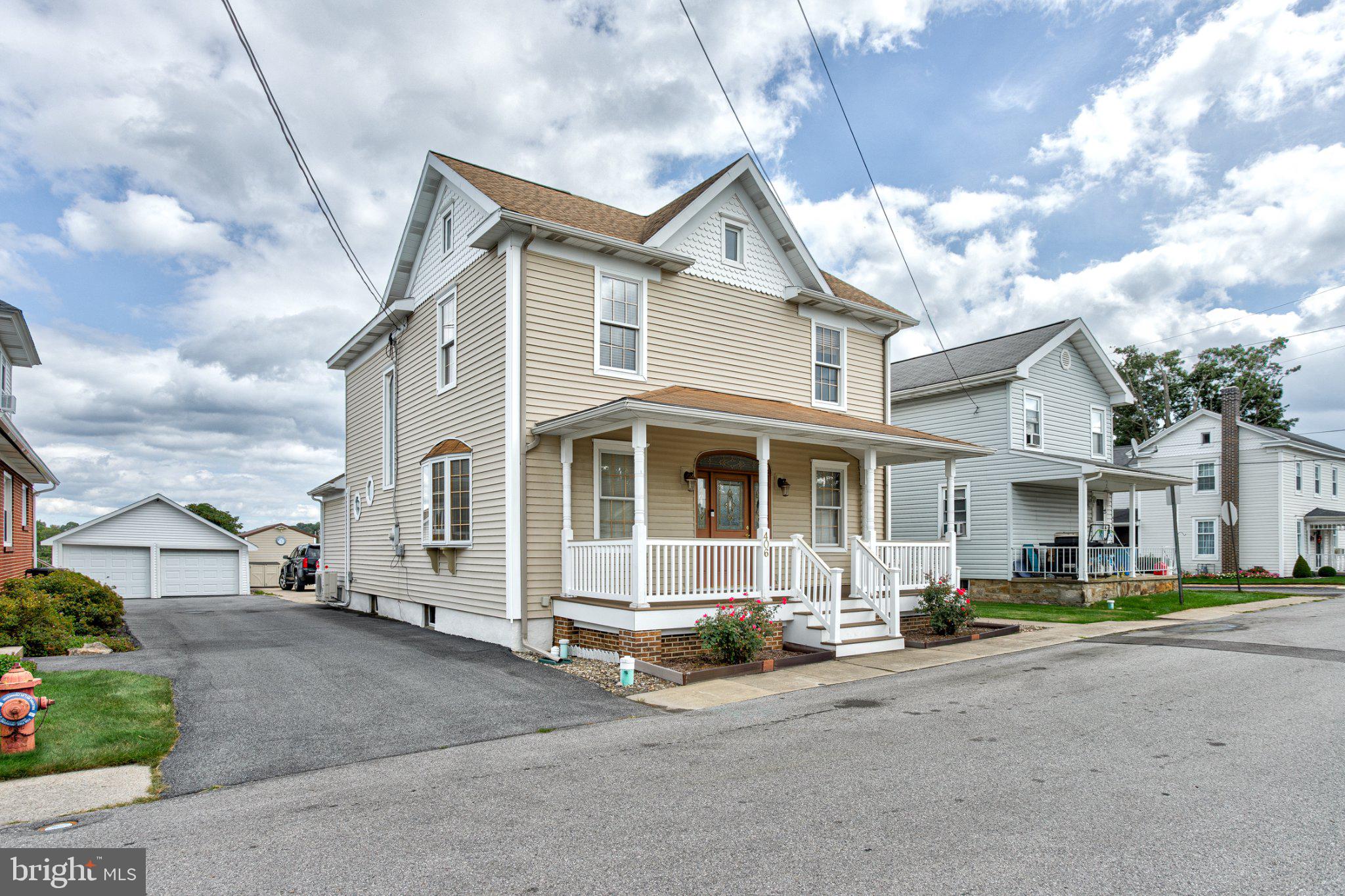406 N 11TH STREET