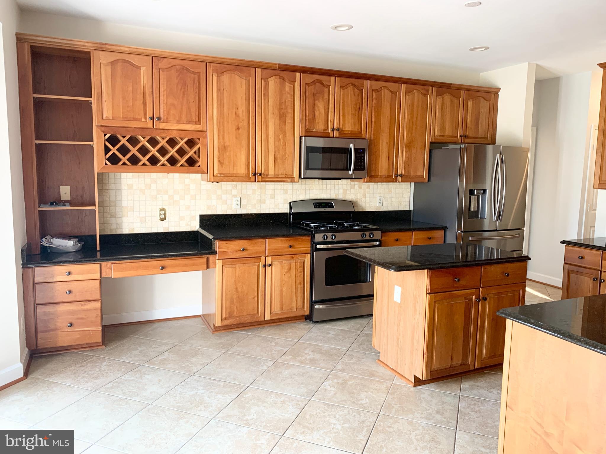 KENTLANDS - Residential Lease