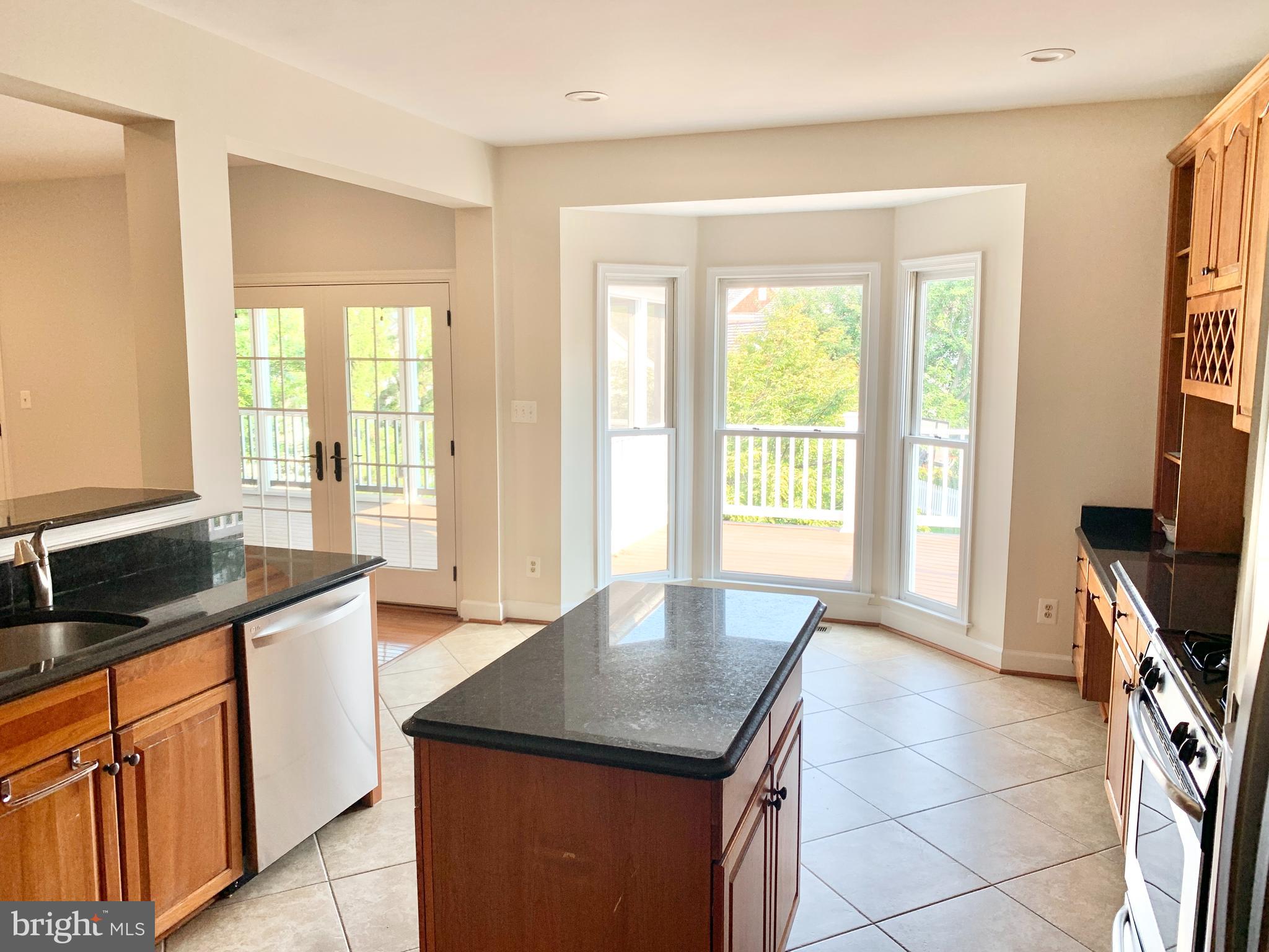 KENTLANDS - Residential Lease