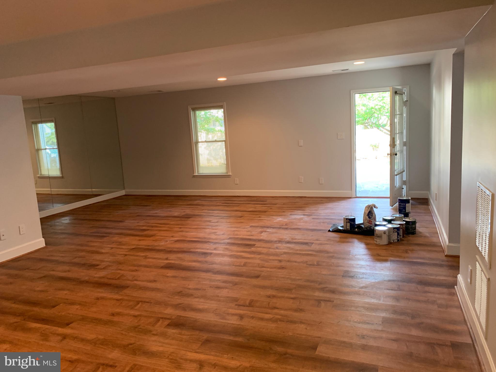 KENTLANDS - Residential Lease