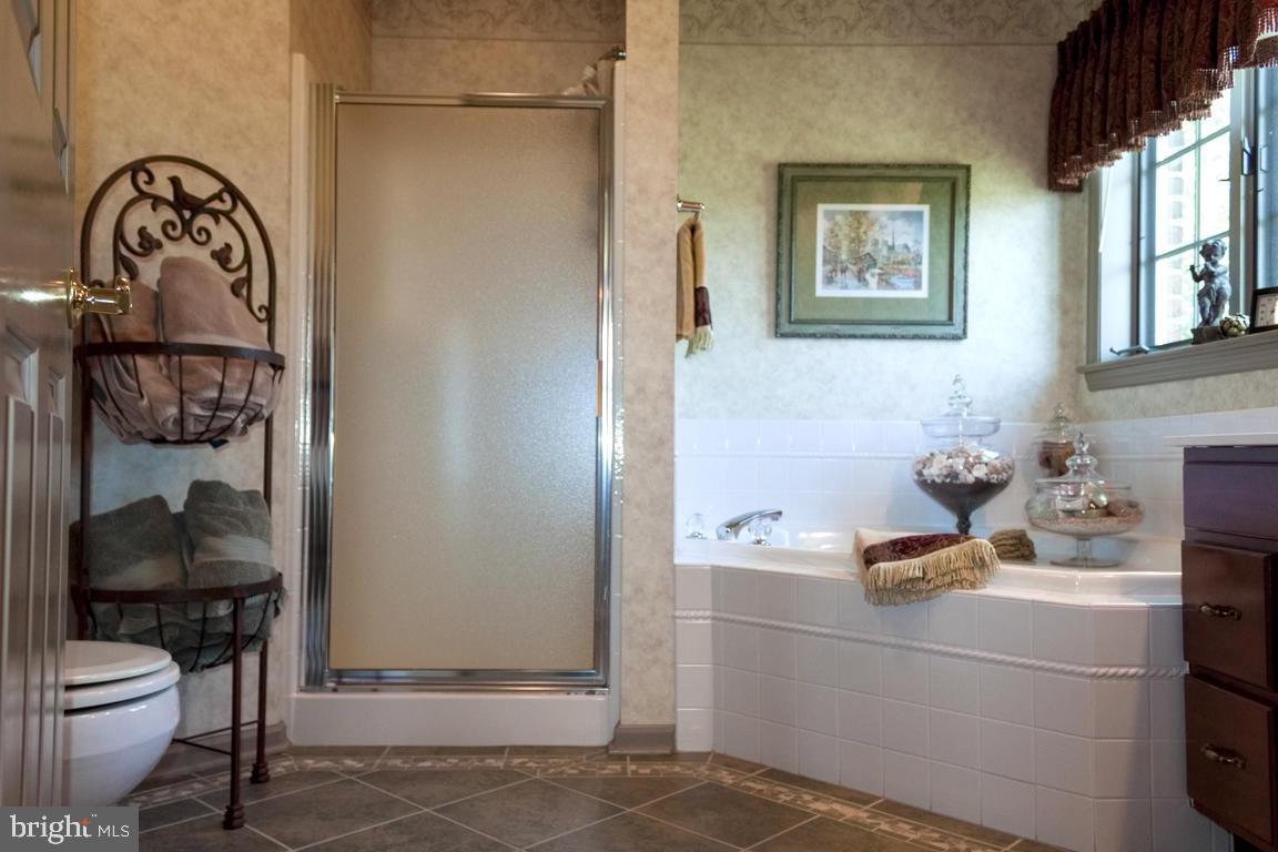 EAST HEMPFIELD - Farm