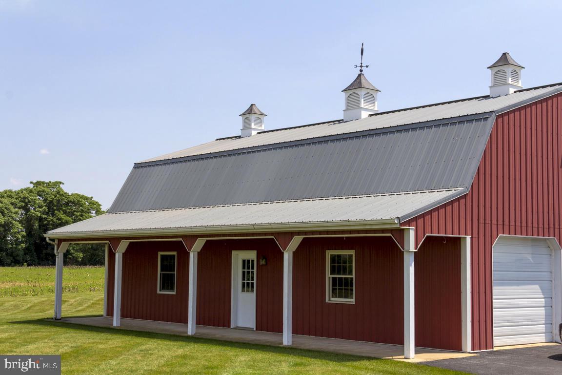 EAST HEMPFIELD - Farm