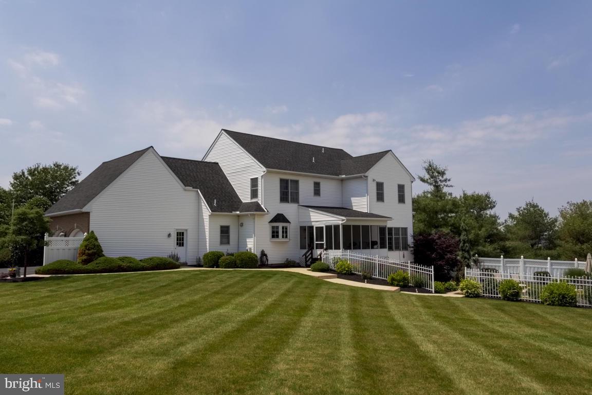 EAST HEMPFIELD - Farm