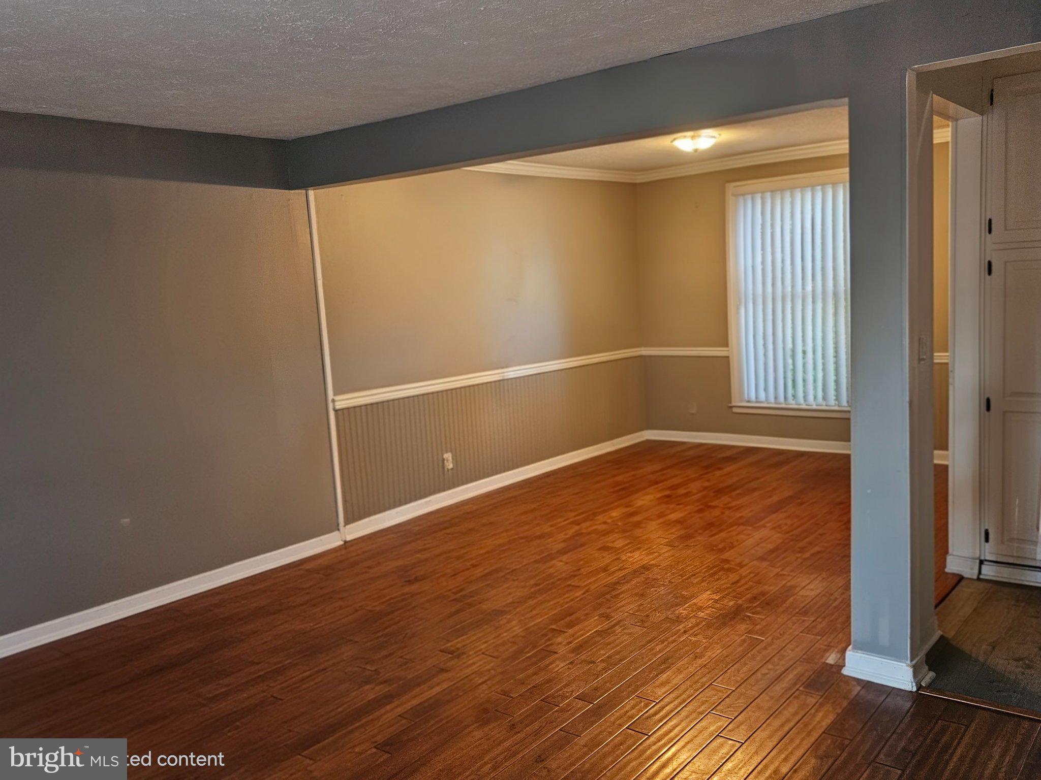 1822 LAWNVIEW DRIVE