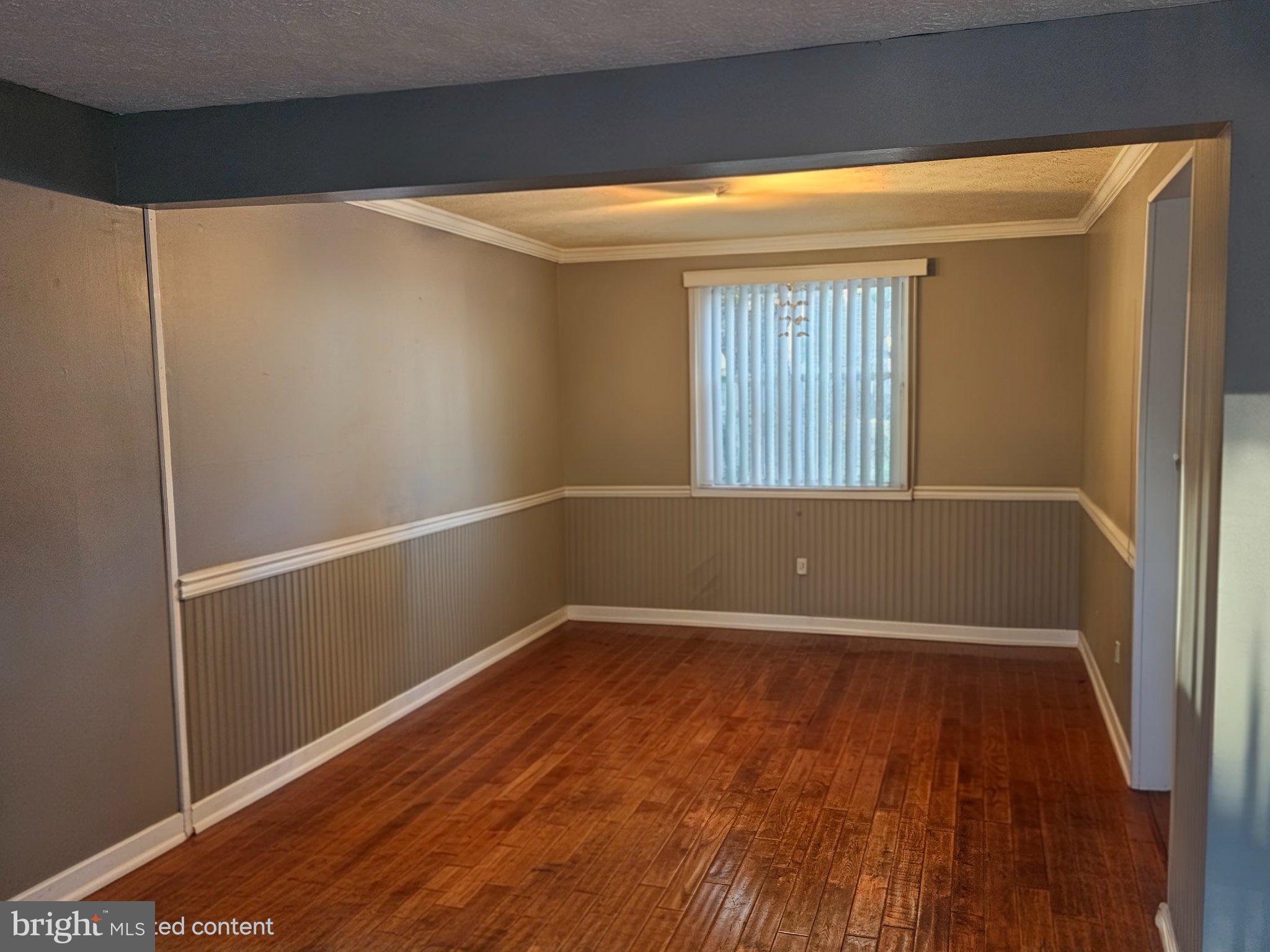 1822 LAWNVIEW DRIVE