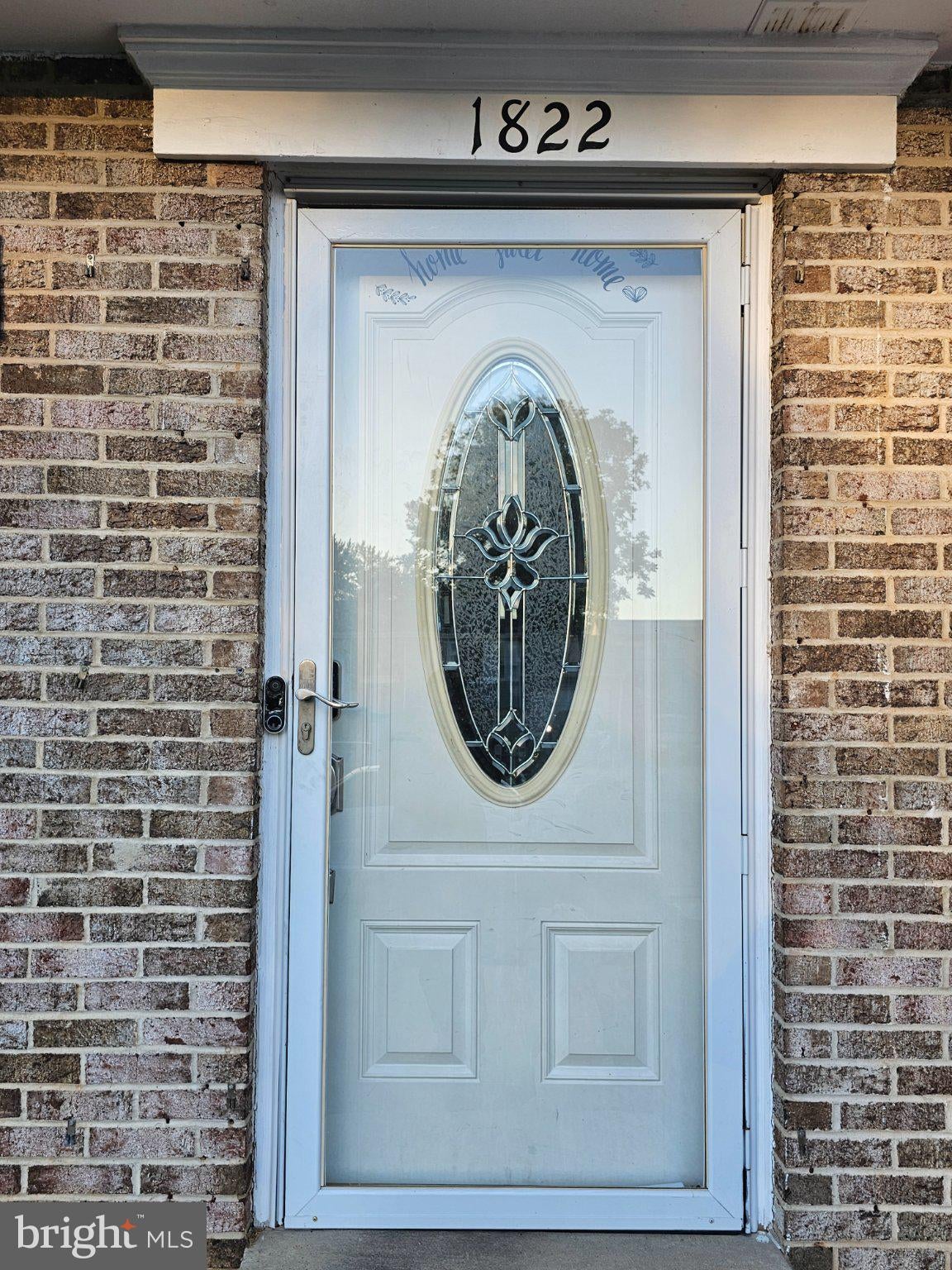 1822 LAWNVIEW DRIVE