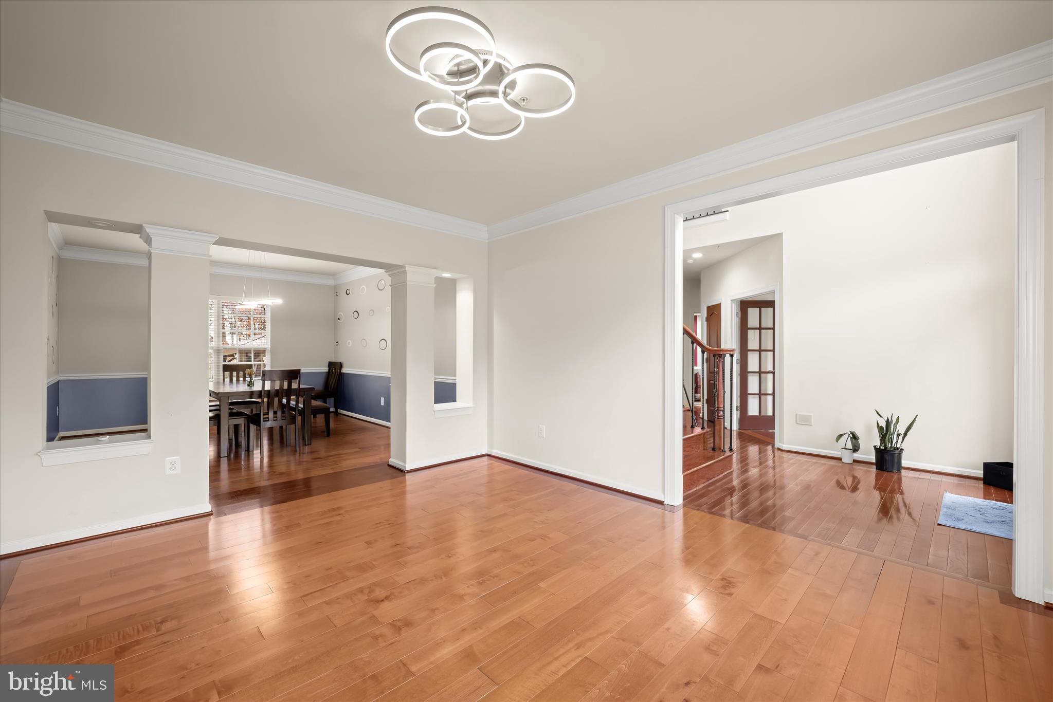 SAVANNAH VILLAGE - Residential