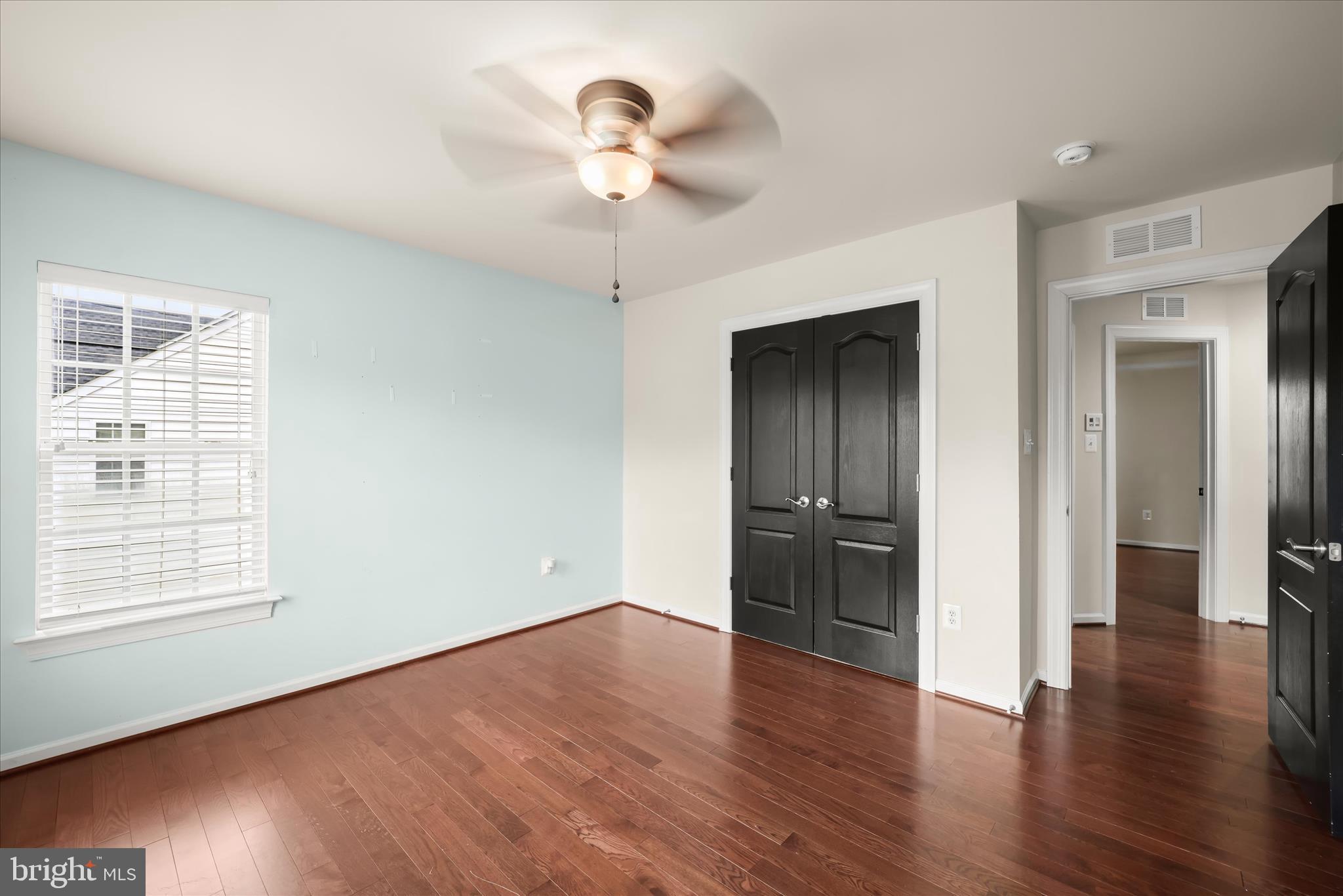 SAVANNAH VILLAGE - Residential