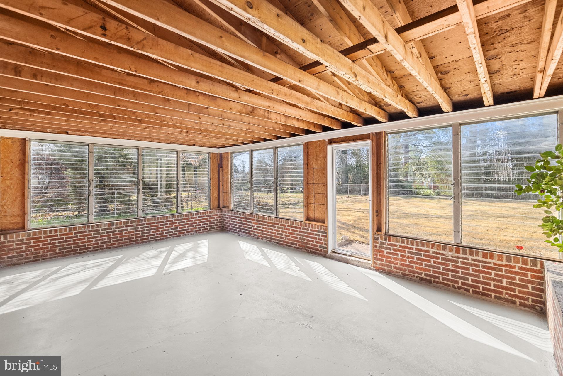 WINDHAM MANOR - Residential