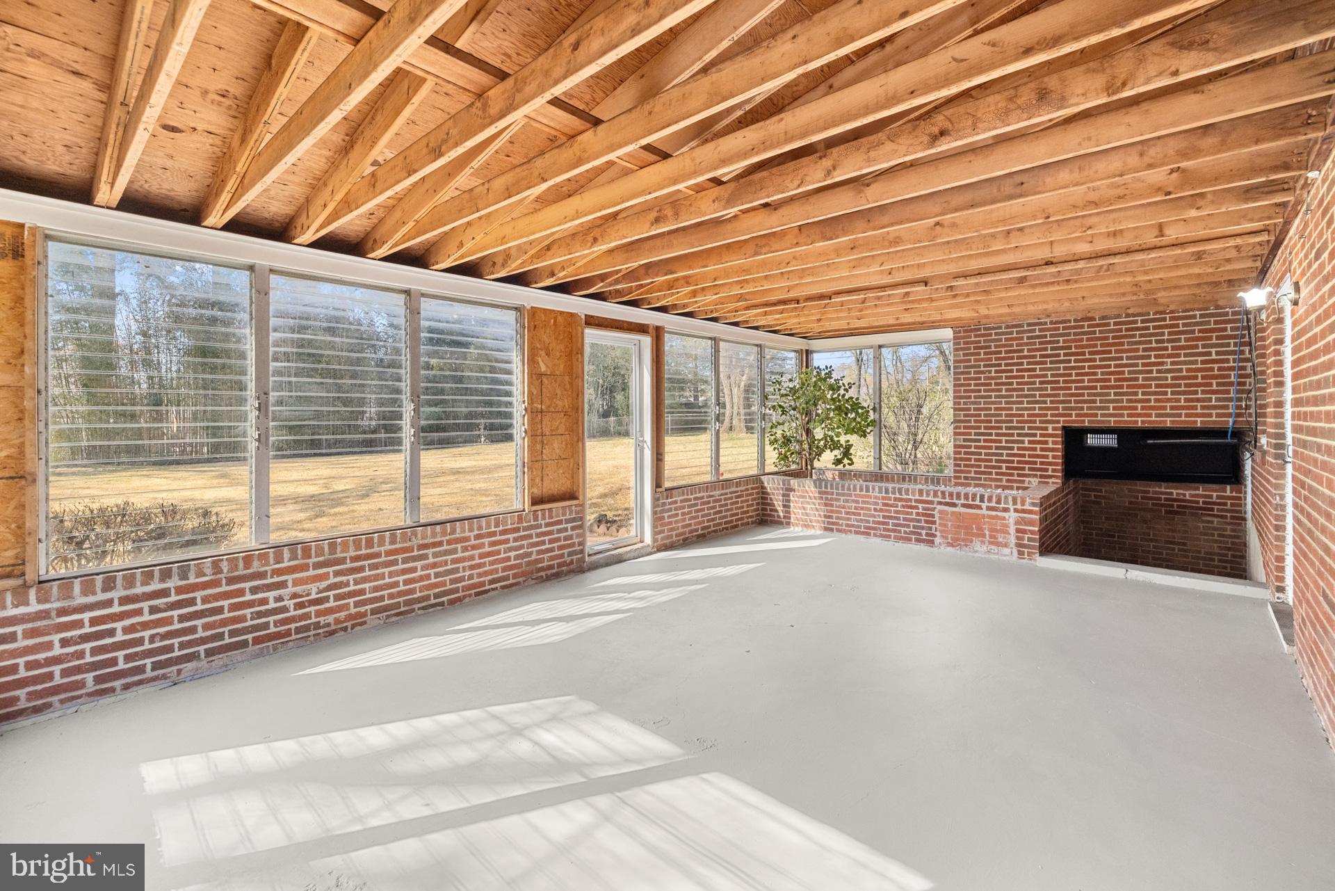 WINDHAM MANOR - Residential