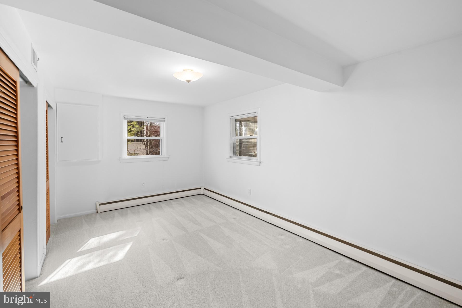 WINDHAM MANOR - Residential