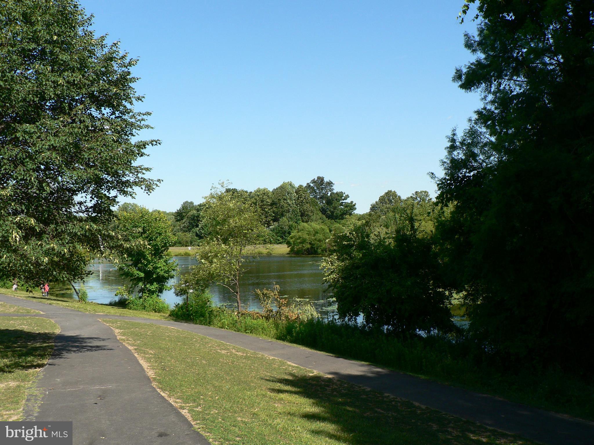 WINDHAM MANOR - Residential