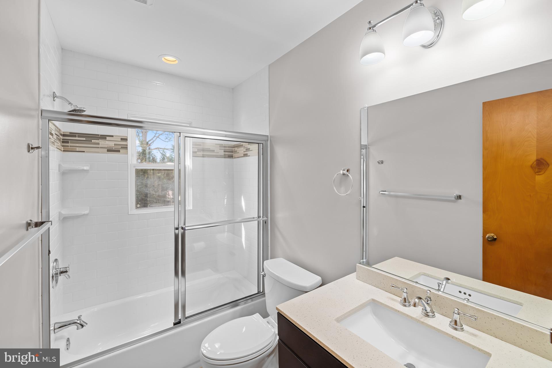 WINDHAM MANOR - Residential