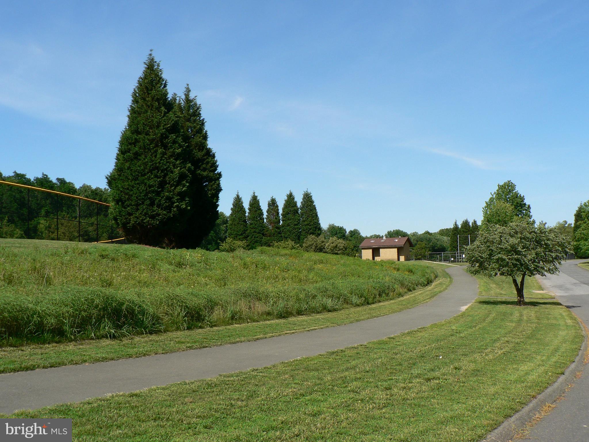 WINDHAM MANOR - Residential