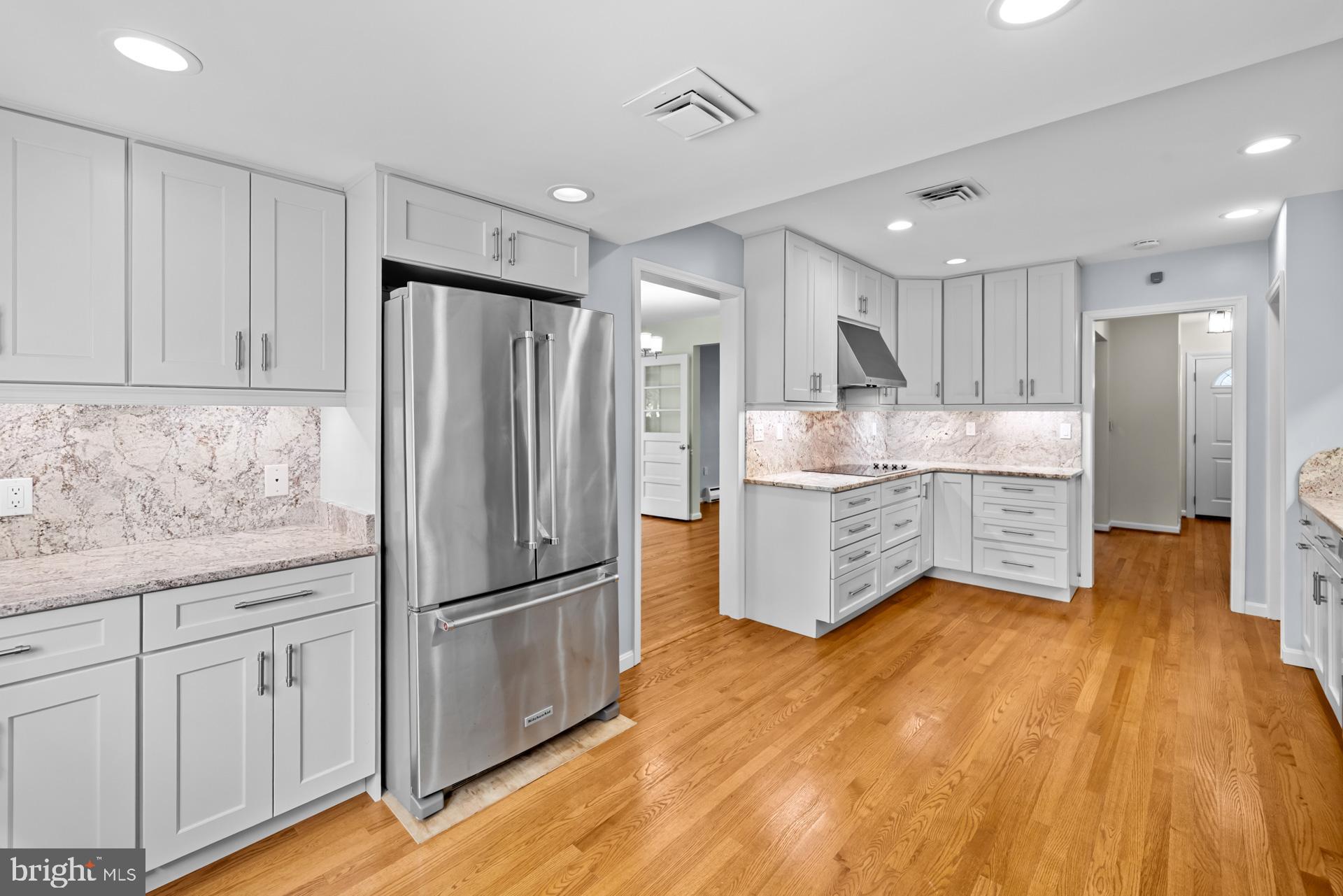 WINDHAM MANOR - Residential